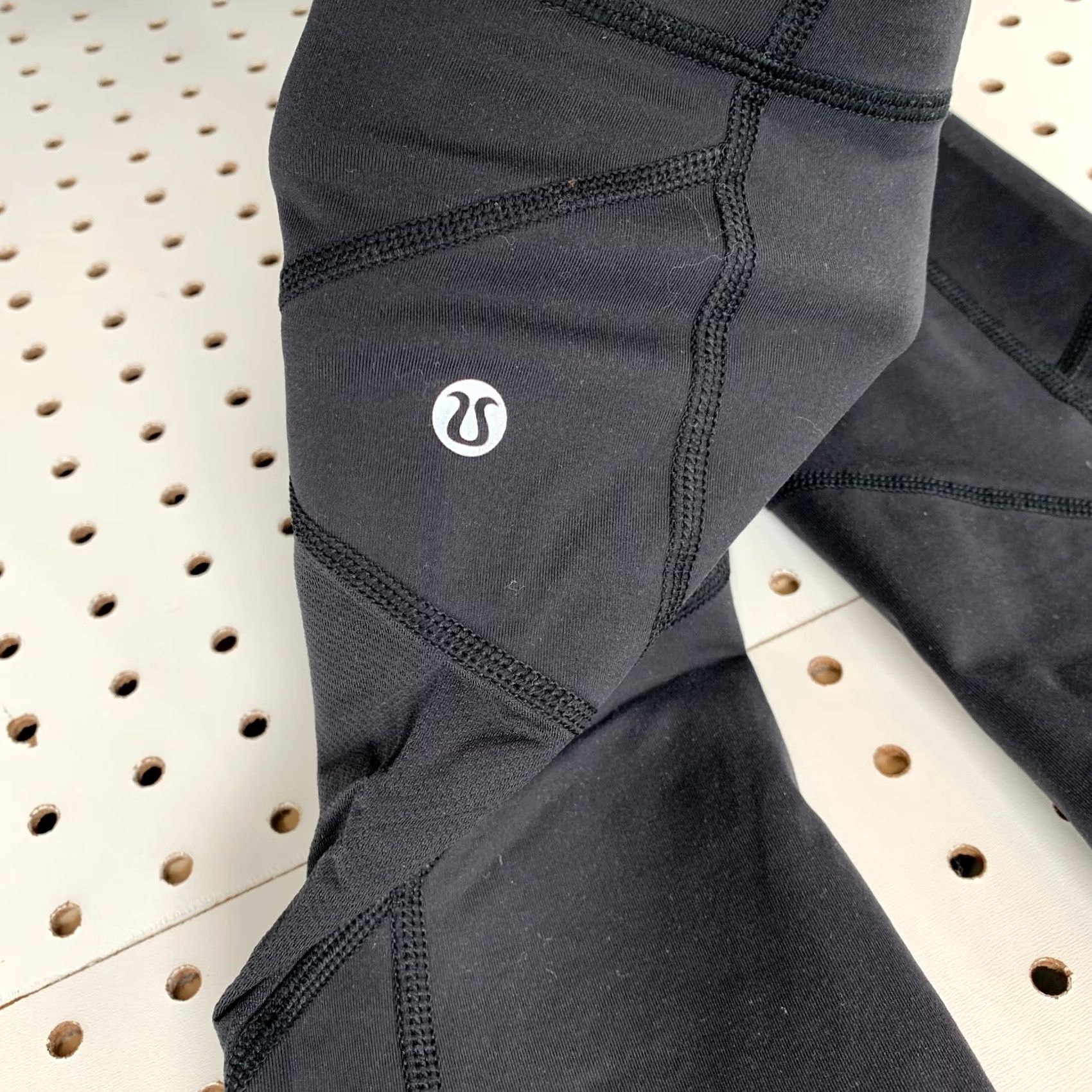 Lululemon Lululemon Run Inspire Black Crop Leggings Pants Womens Size 4 25x22.5 Size 27" / US 4 / IT 40 - 7 Thumbnail