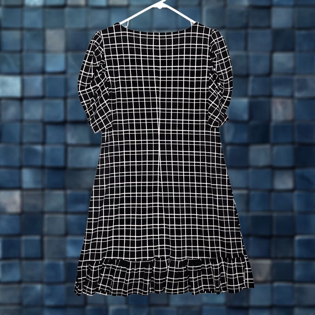 Vintage CeCe L'amour Dress Puff Sleeve Ruffle Hem Black M Womens A-Line Casual Short Sleeve Polyester Size M / US 6-8 / IT 42-44 - 1 Thumbnail