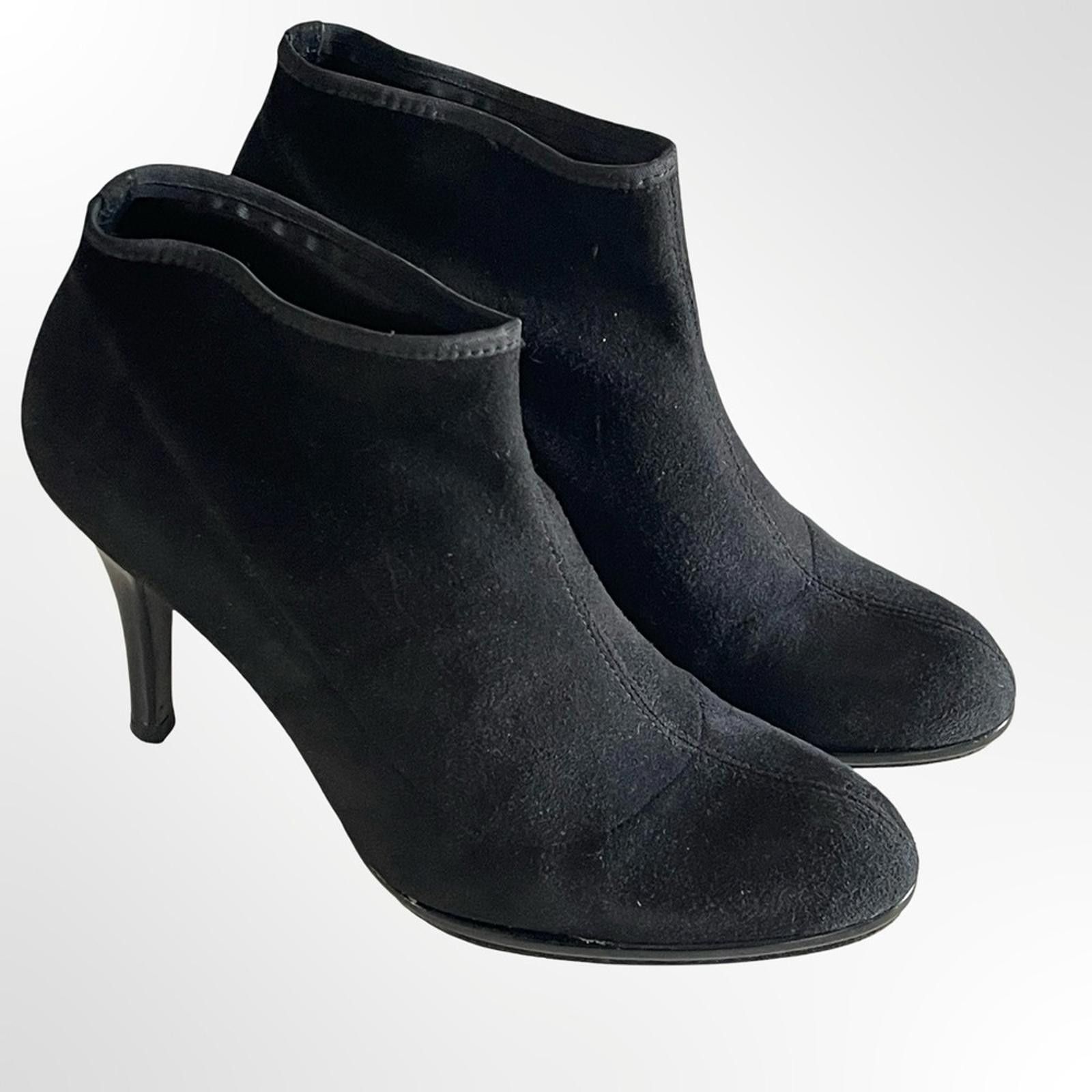 Stuart Weitzman Stuart Weitzman Black Suede Ankle Booties in size 6.5 Size US 6.5 / IT 36.5 - 1 Thumbnail