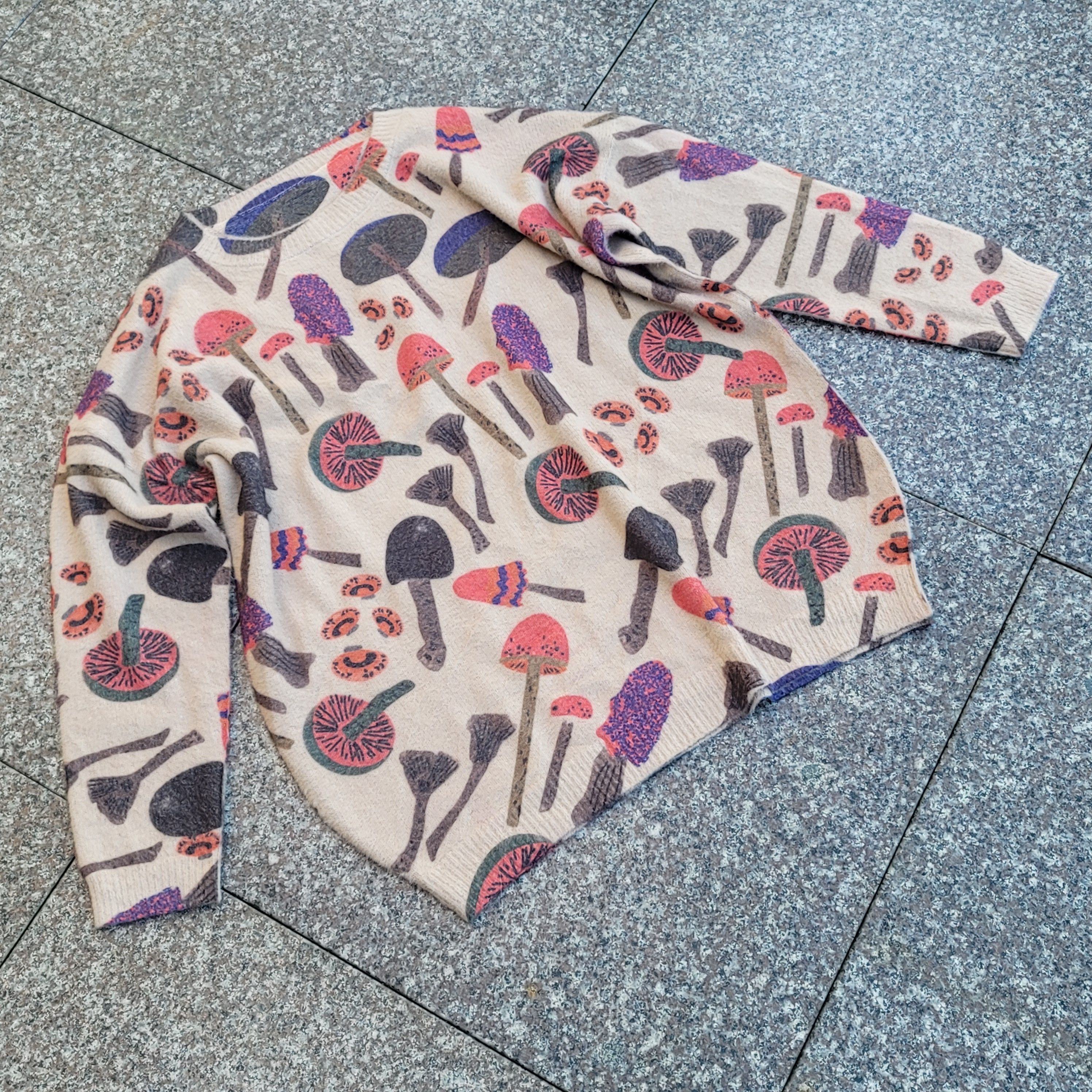 Other Oversized wool blend mushrooms sweater Size M / US 6-8 / IT 42-44 - 1 Thumbnail