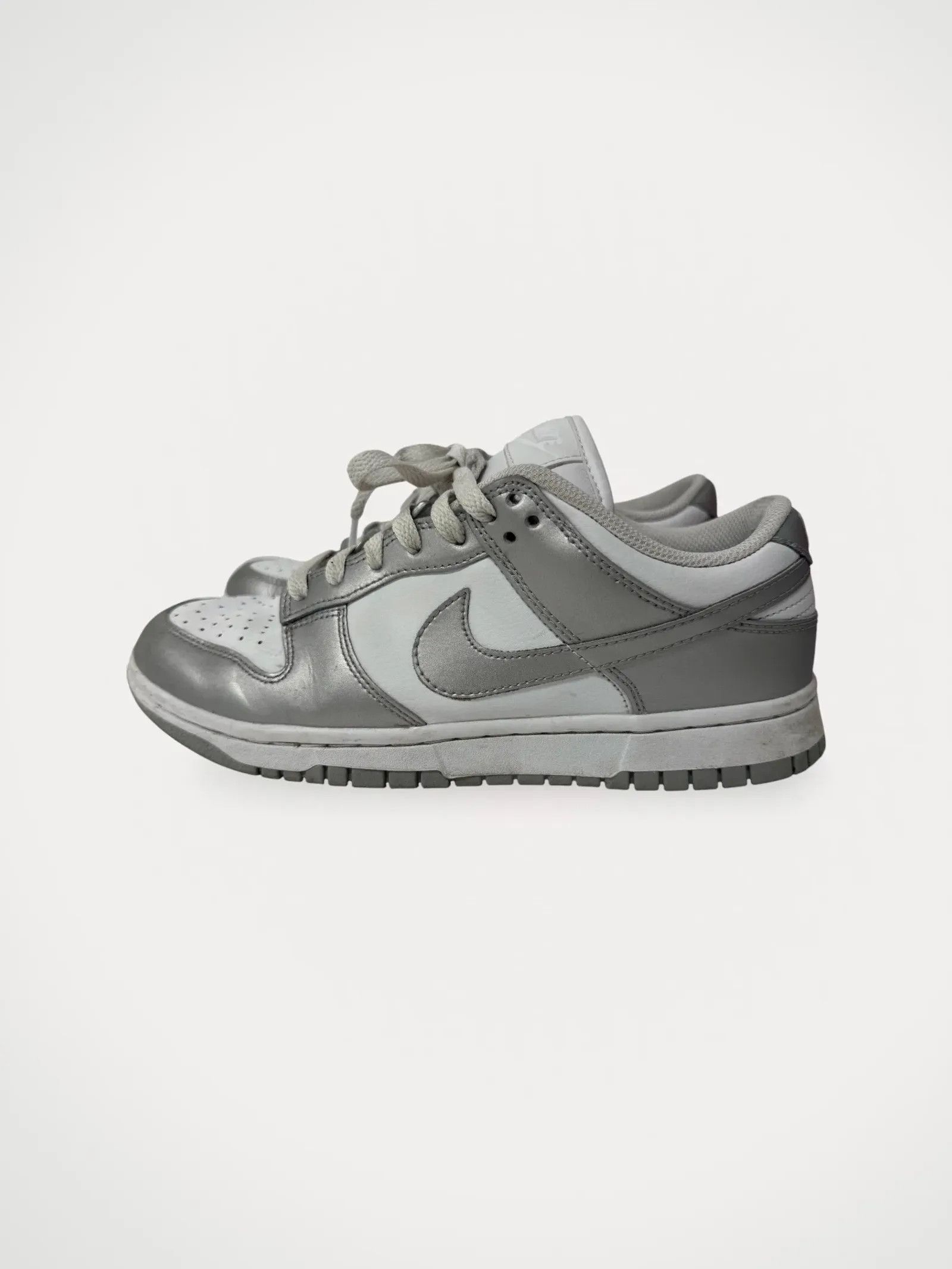 Nike Nike Sneakers Size US 9 / IT 39 - 1 Thumbnail