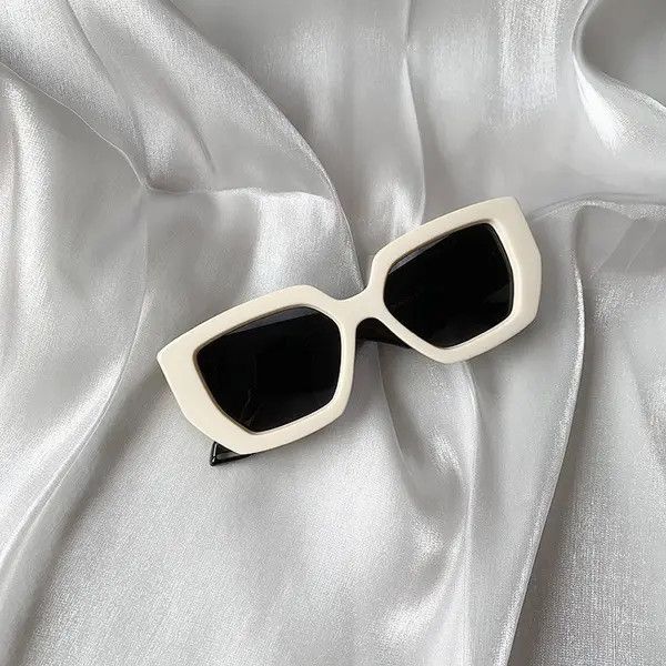 Vintage Retro punk sunglasses Size ONE SIZE - 7 Thumbnail