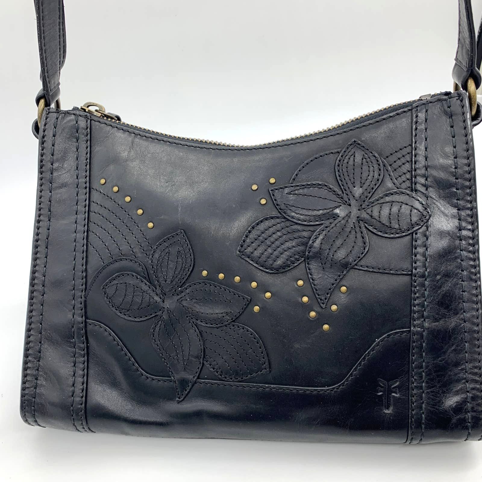 Frye Frye Leather Handbags Studded Floral Zip Crossbody Black Size ONE SIZE - 1 Thumbnail