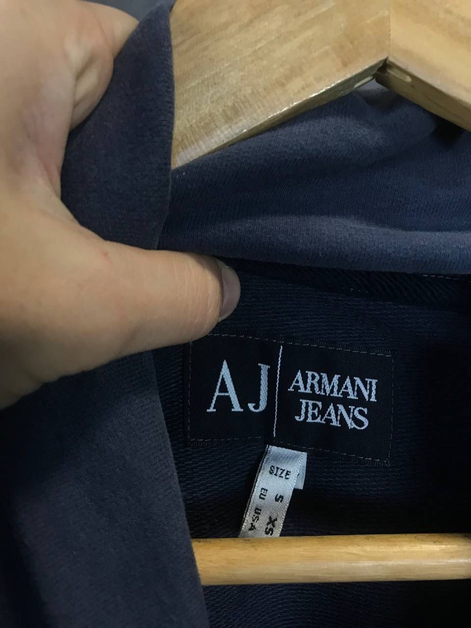 Armani Armani Jeans luxury designer cardigan Size US S / EU 44-46 / 1 - 4 Thumbnail