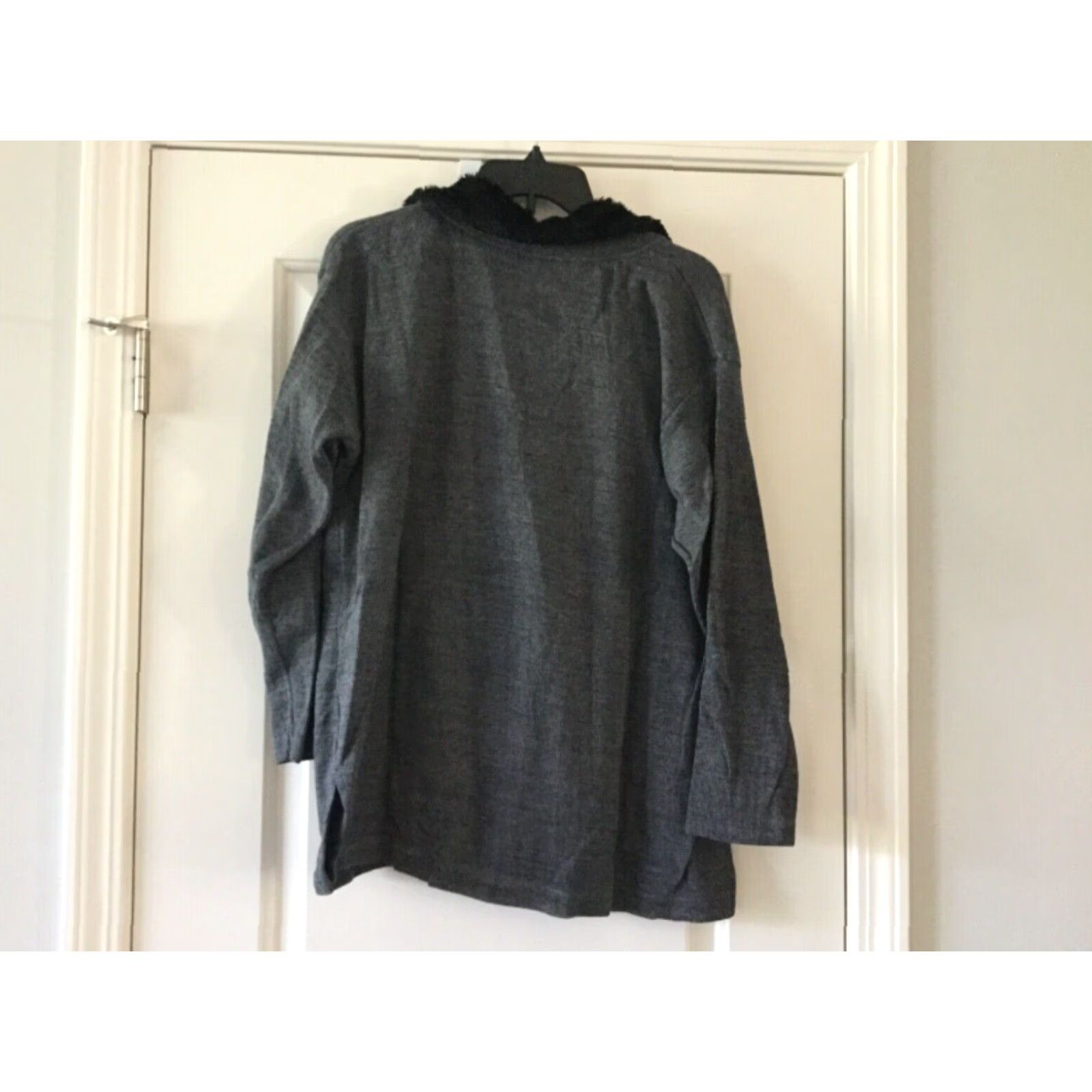 Vintage VINTAGE Nick & Sarah Black Sweater Cardigan Jacket Women's Large Zipper Front Fur Collar Size L / US 10 / IT 46 - 2 Thumbnail