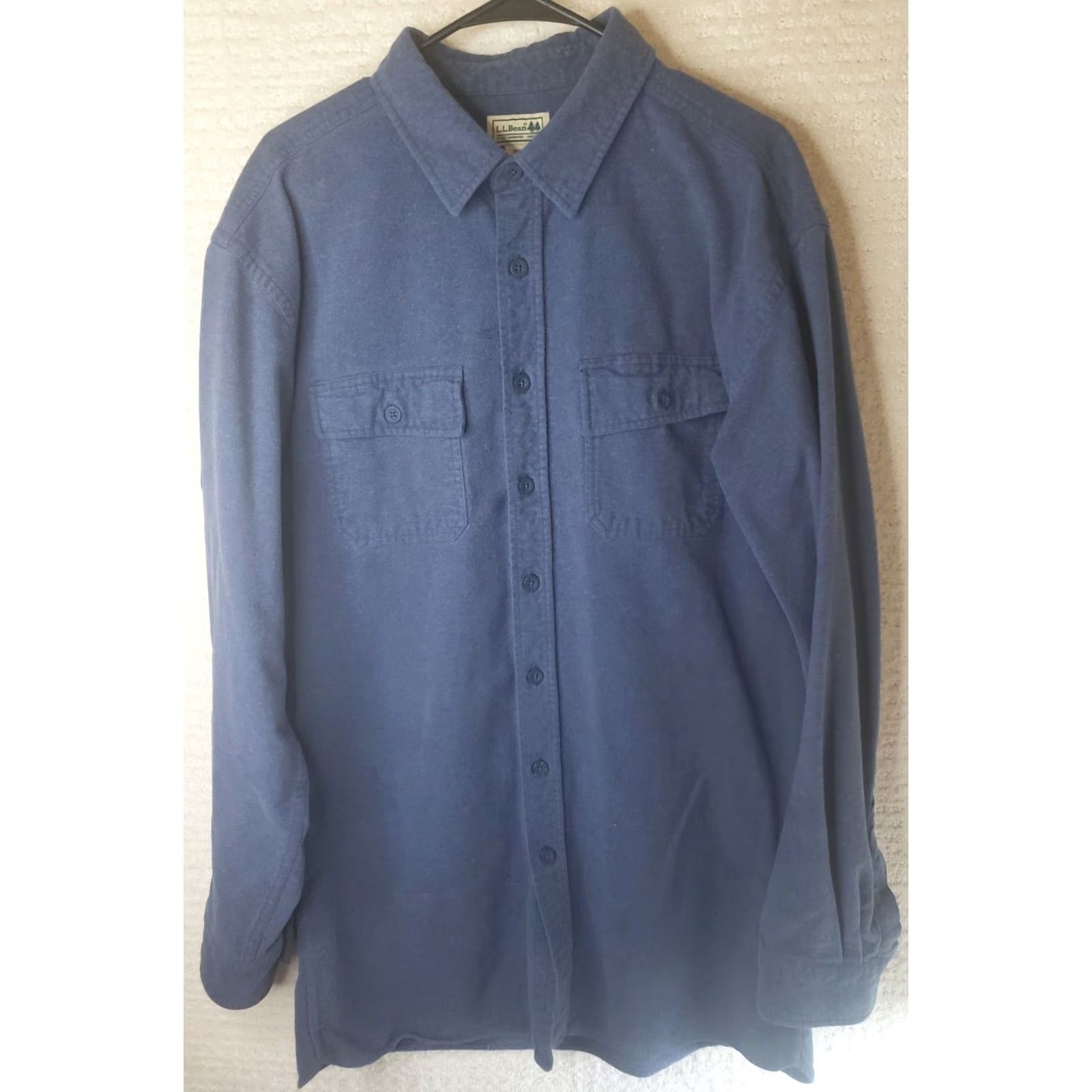 Vintage LL Bean Shirt Mens XLT Blue Chamois Long Sleeve Button-Down Casual Workwear 90s USA Shirt Mens XLT Blue Chamois Long Sleeve Button-Front Pocketed Size US XL / EU 56 / 4 - 2 Thumbnail