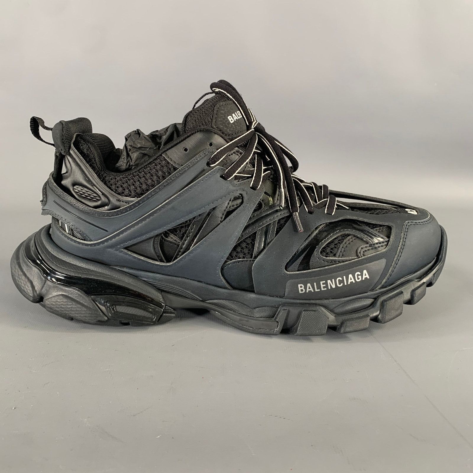 Balenciaga Balenciaga Track 2 Sneaker Black size 42 | Grailed