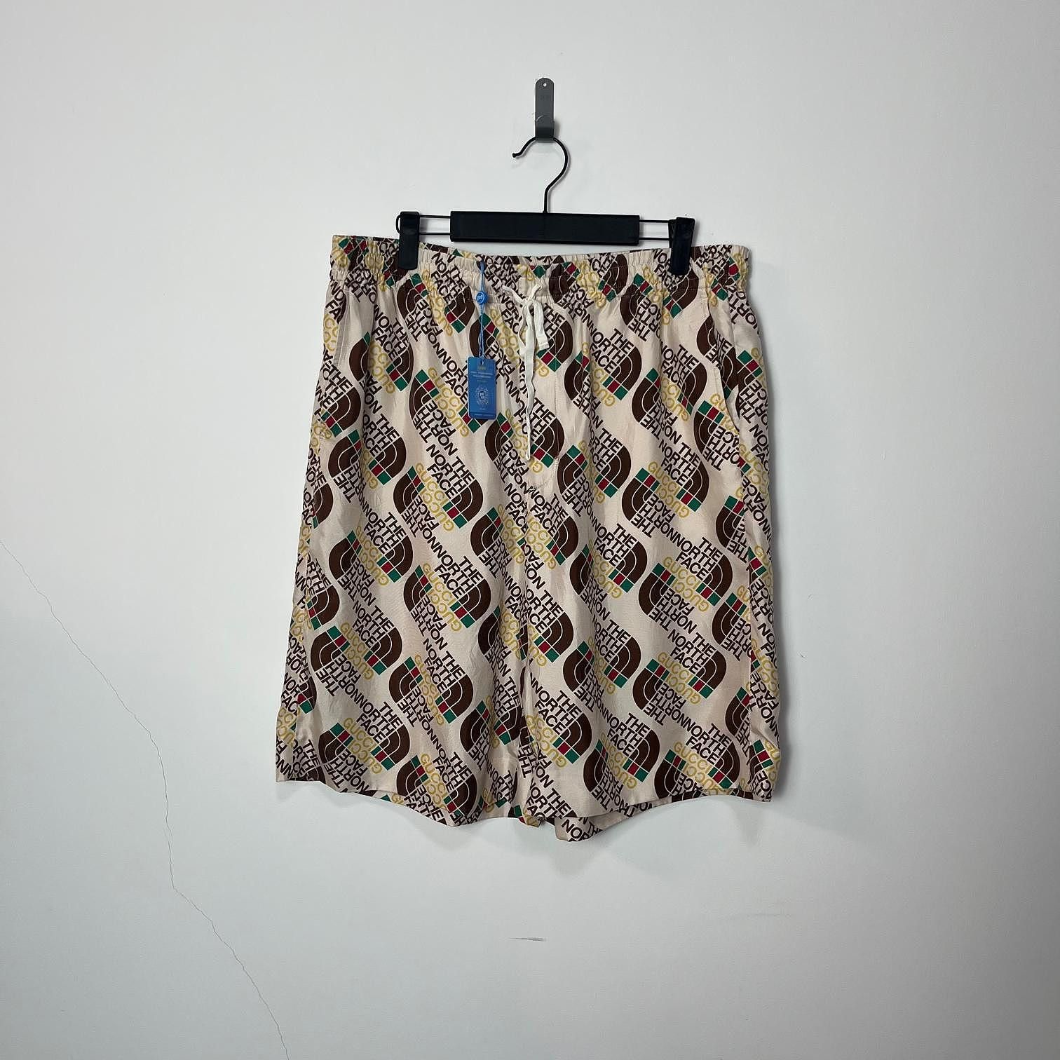Gucci Gucci x The North Face Logo Print Shorts Size 52 Size US 36 / EU 52 - 1 Thumbnail