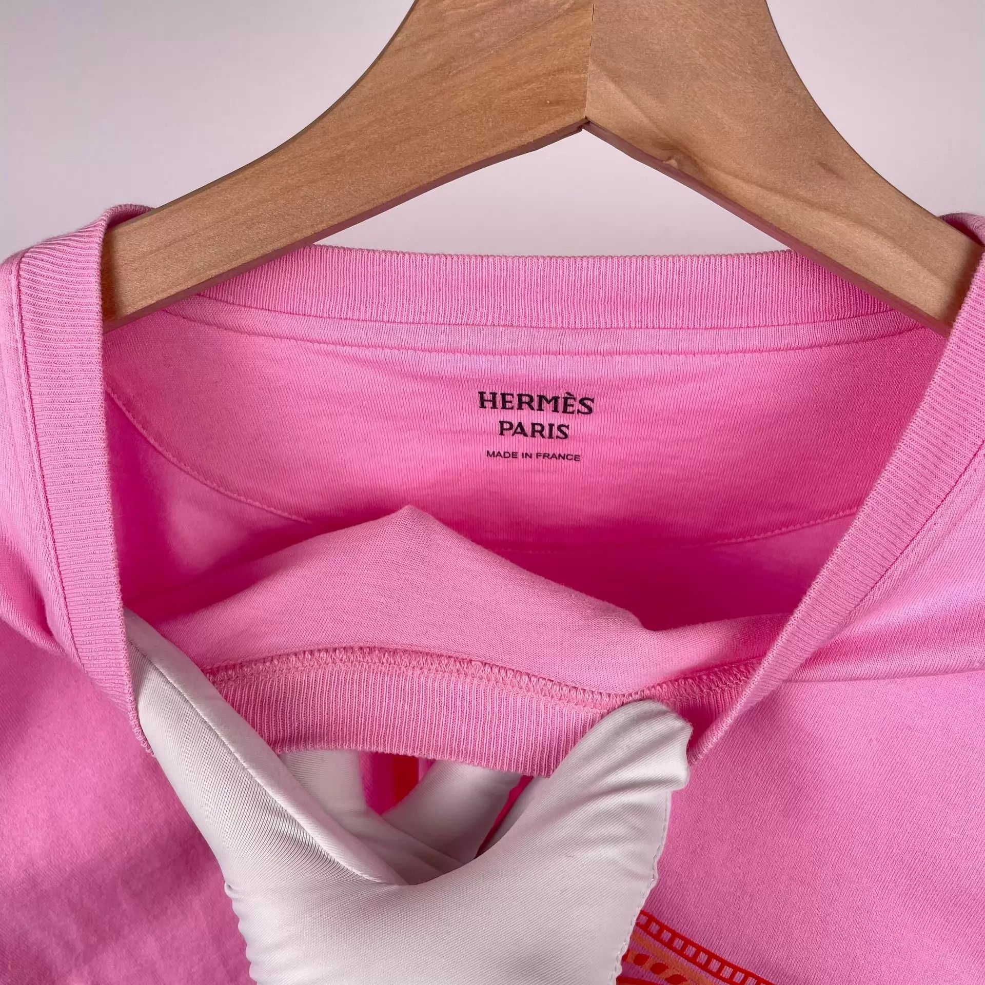 Hermes Hermès Pink Short Sleeve Tee 40 260202VHDLY03 Size M / US 6-8 / IT 42-44 - 3 Thumbnail