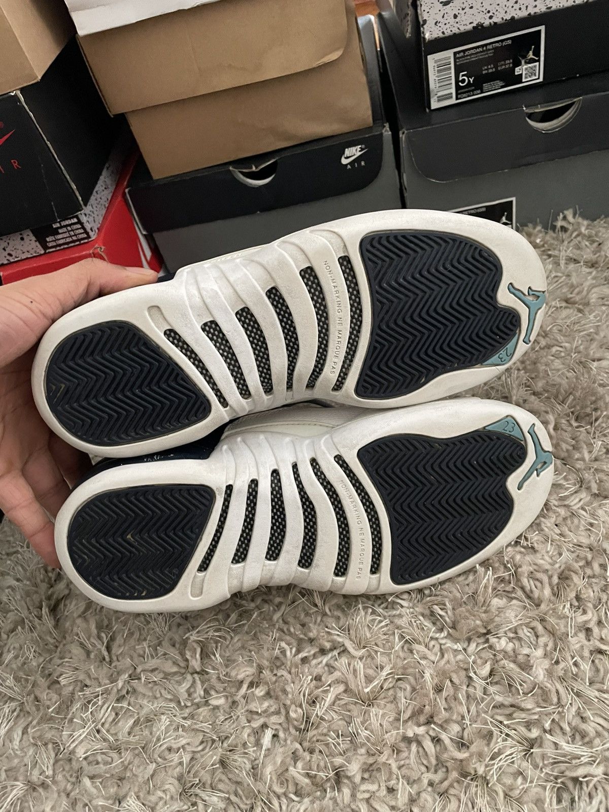 Jordan Brand Jordan 12 Obsidian Size US 6.5 / EU 39-40 - 8 Thumbnail