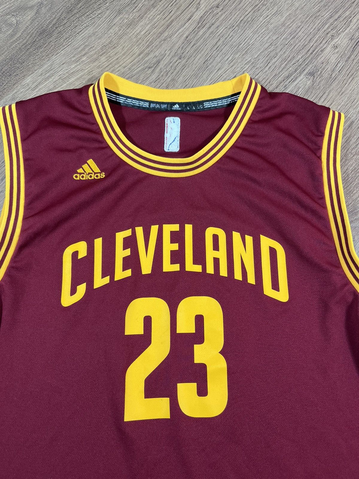 NBA LeBron James Cleveland Jersey Basketball Adidas Size US L / EU 52-54 / 3 - 4 Thumbnail