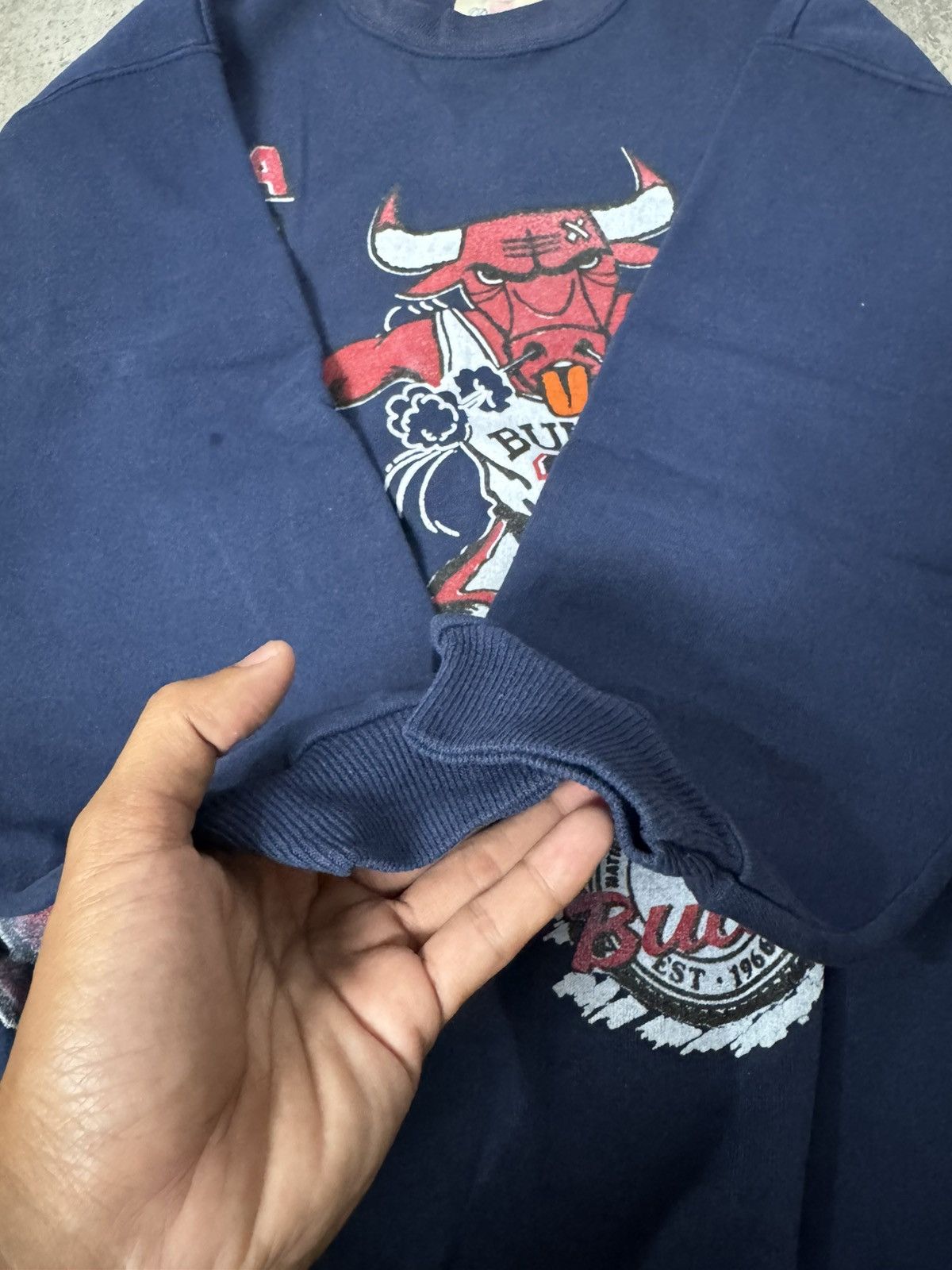 NBA VINTAGE 90’S CHICAGO BULLS BENNY THE BULL SWEATSHIRTS Size US XL / EU 56 / 4 - 6 Thumbnail