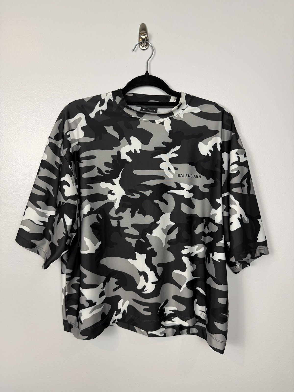 Balenciaga Balenciaga Swimwear Camo Shell Tee Size US S / EU 44-46 / 1 - 1 Thumbnail