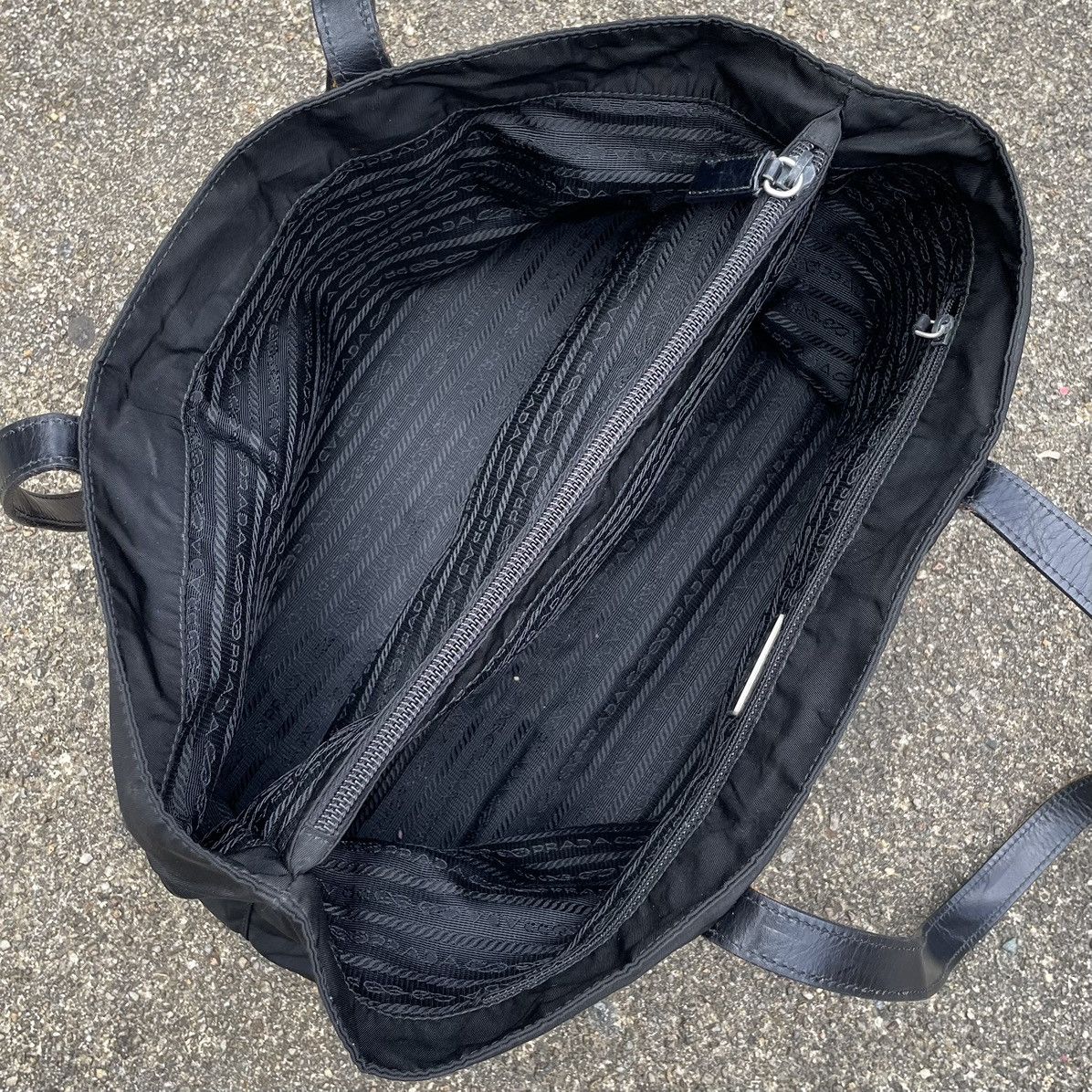 Prada Prada Black Nylon Tote Size ONE SIZE - 11 Thumbnail