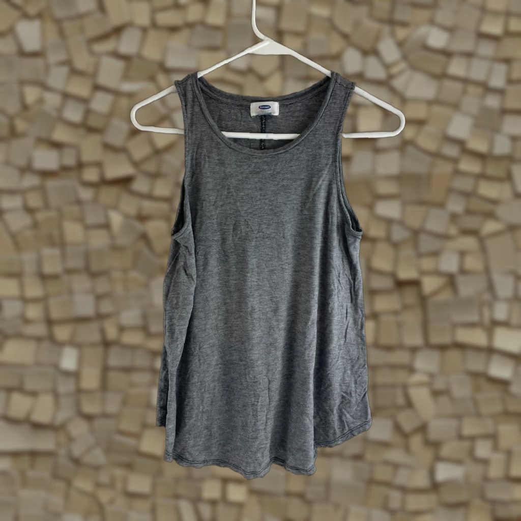 Old Navy Old Navy Tank Top Women's Size Small Gray Sleeveless Round Neck Micro Ribbed Size S / US 4 / IT 40 - 1 Thumbnail