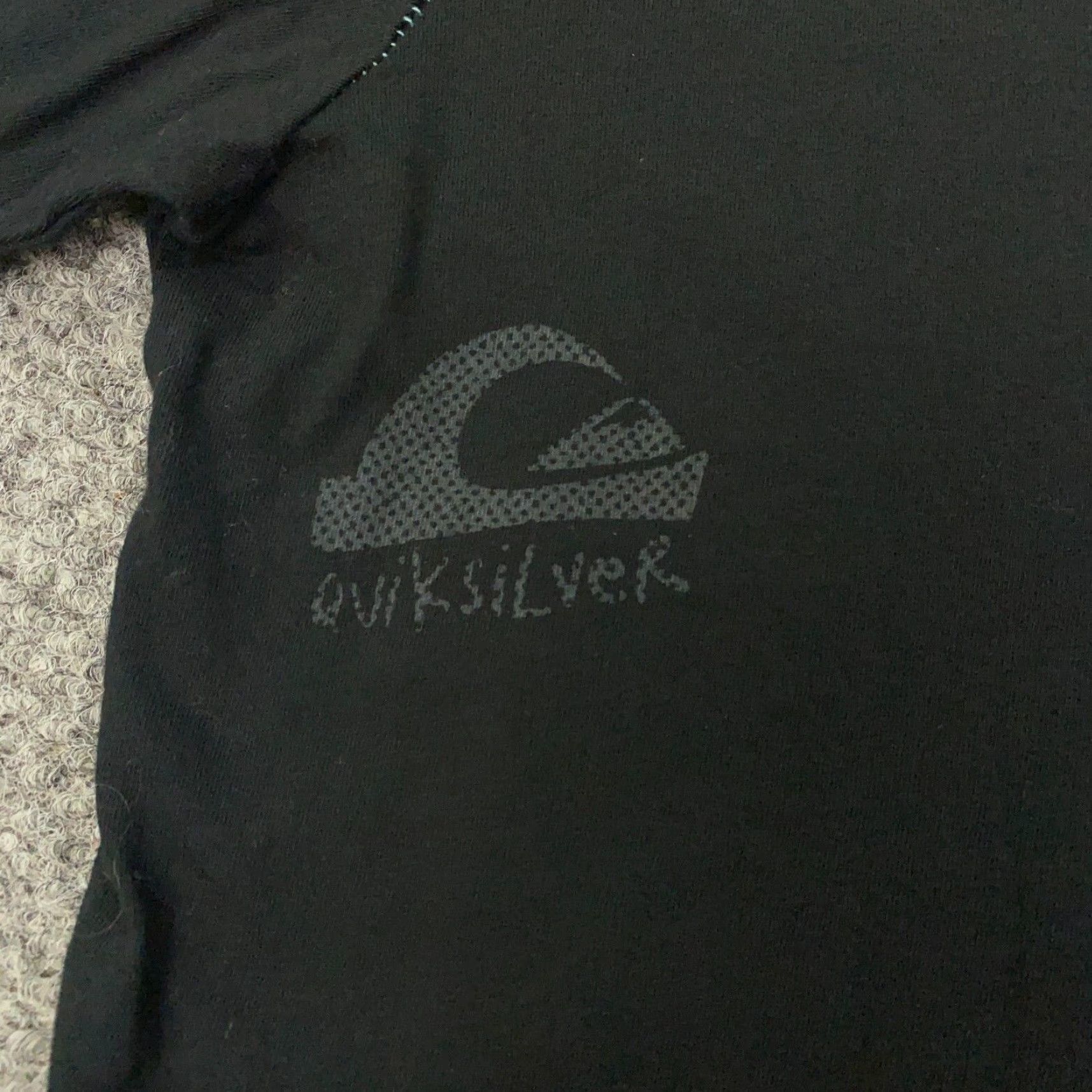 Quiksilver Quiksilver Shirt Mens Medium Black V-Neck Beach Surf T-Shirt 90s Style Mens Size US M / EU 48-50 / 2 - 7 Thumbnail