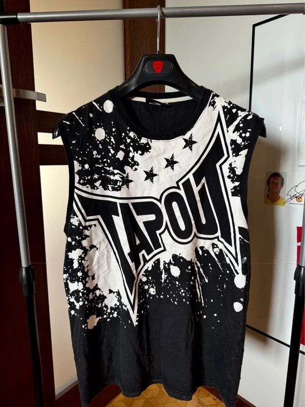 Tapout Vintage Tapout Spellout Logo Tank Top Black Tee XL Size US XL / EU 56 / 4 - 1 Thumbnail