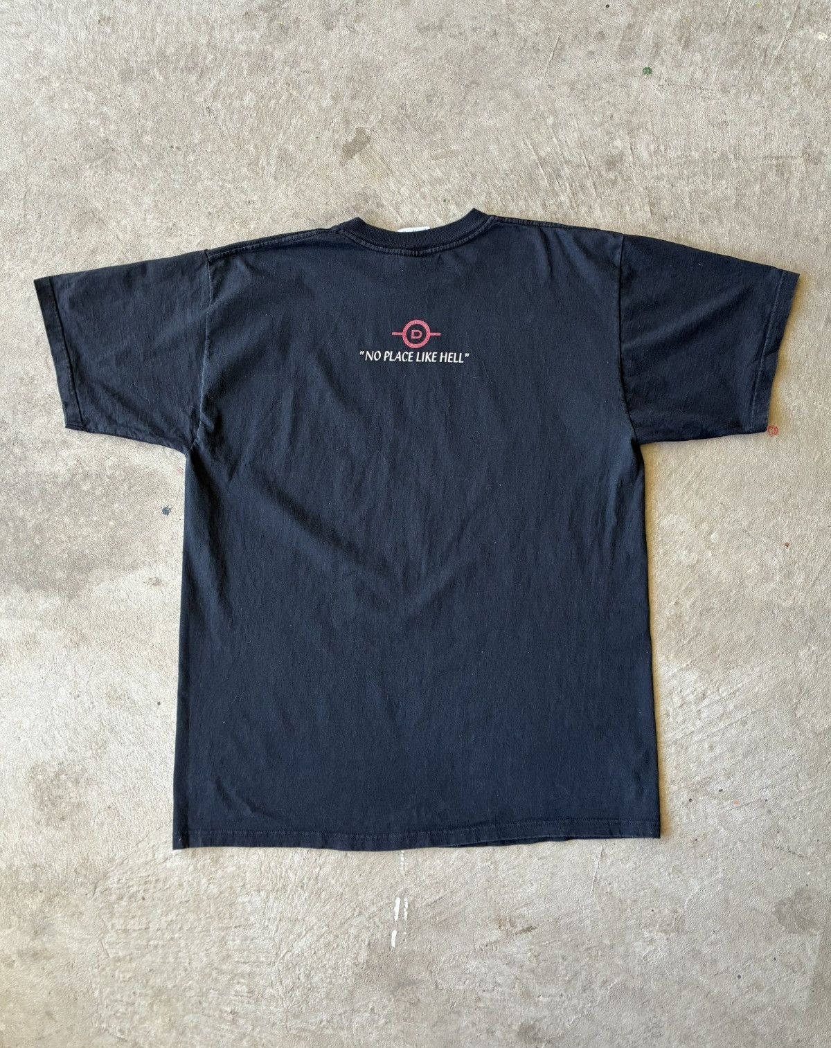 Vintage Vintage 90s Nice Man No Place Like Hell Devil Shirt Size US XL / EU 56 / 4 - 4 Thumbnail