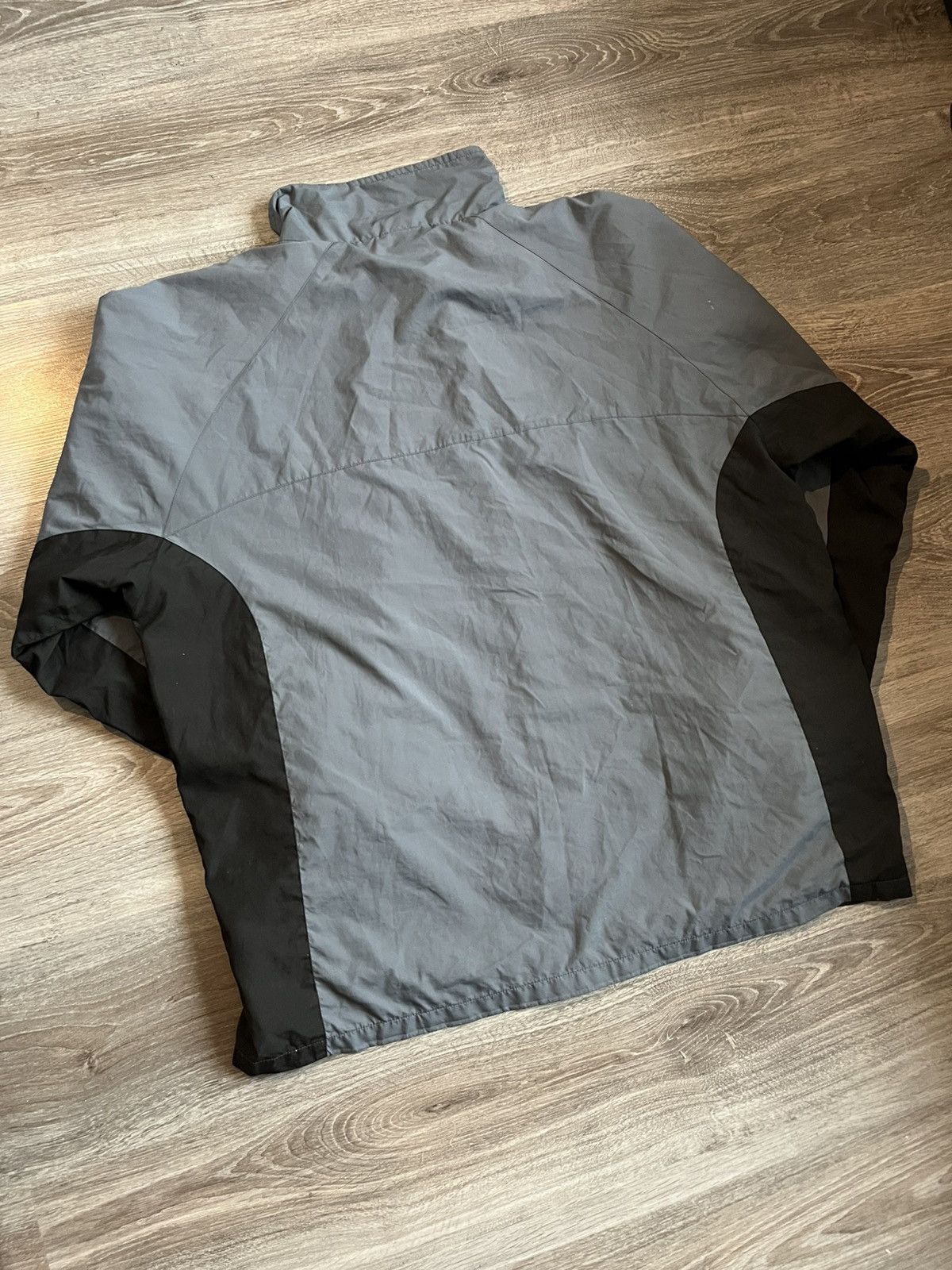 Nike Vintage Nike Windbreaker Jacket 90s / Early 2000s Size US L / EU 52-54 / 3 - 5 Thumbnail