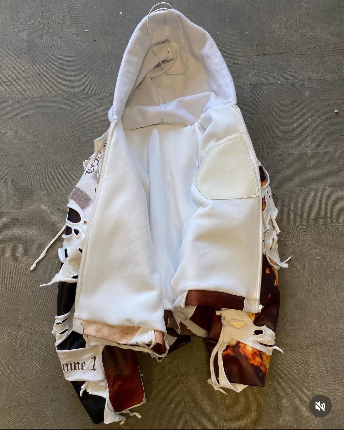 Other Lukesthunder Vultures Jacket / one of one made Size US L / EU 52-54 / 3 - 6 Thumbnail