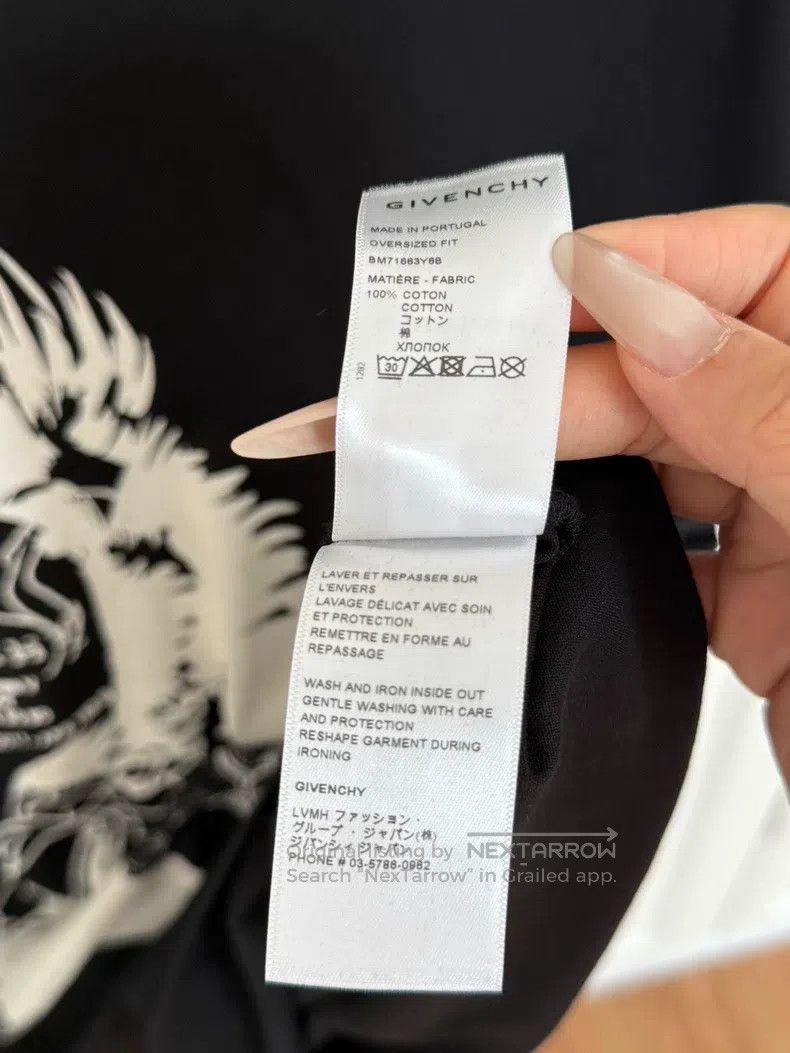 Givenchy Givenchy FW21 gothic print short sleeve T-shirt, loose fit Size US XS / EU 42 / 0 - 4 Thumbnail