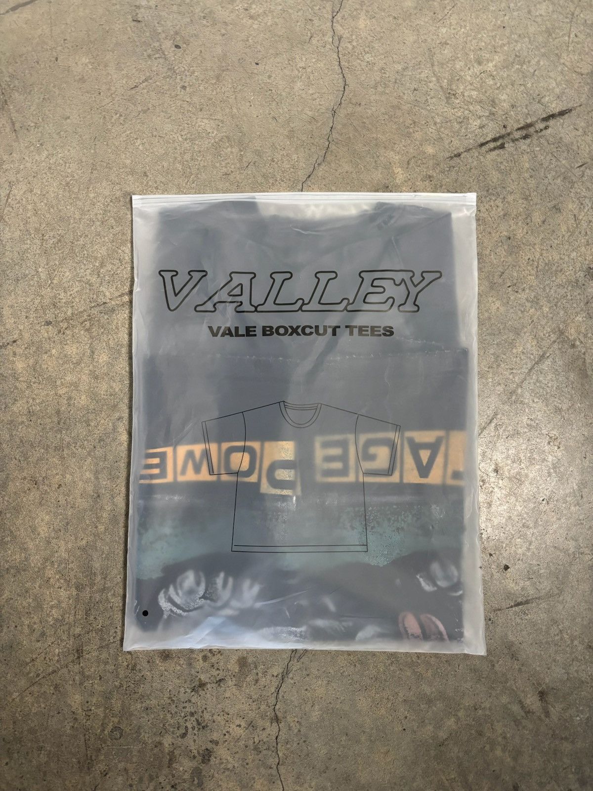 Vale Vale Lives Forever Big Stage T-Shirt Size US XL / EU 56 / 4 - 8 Thumbnail
