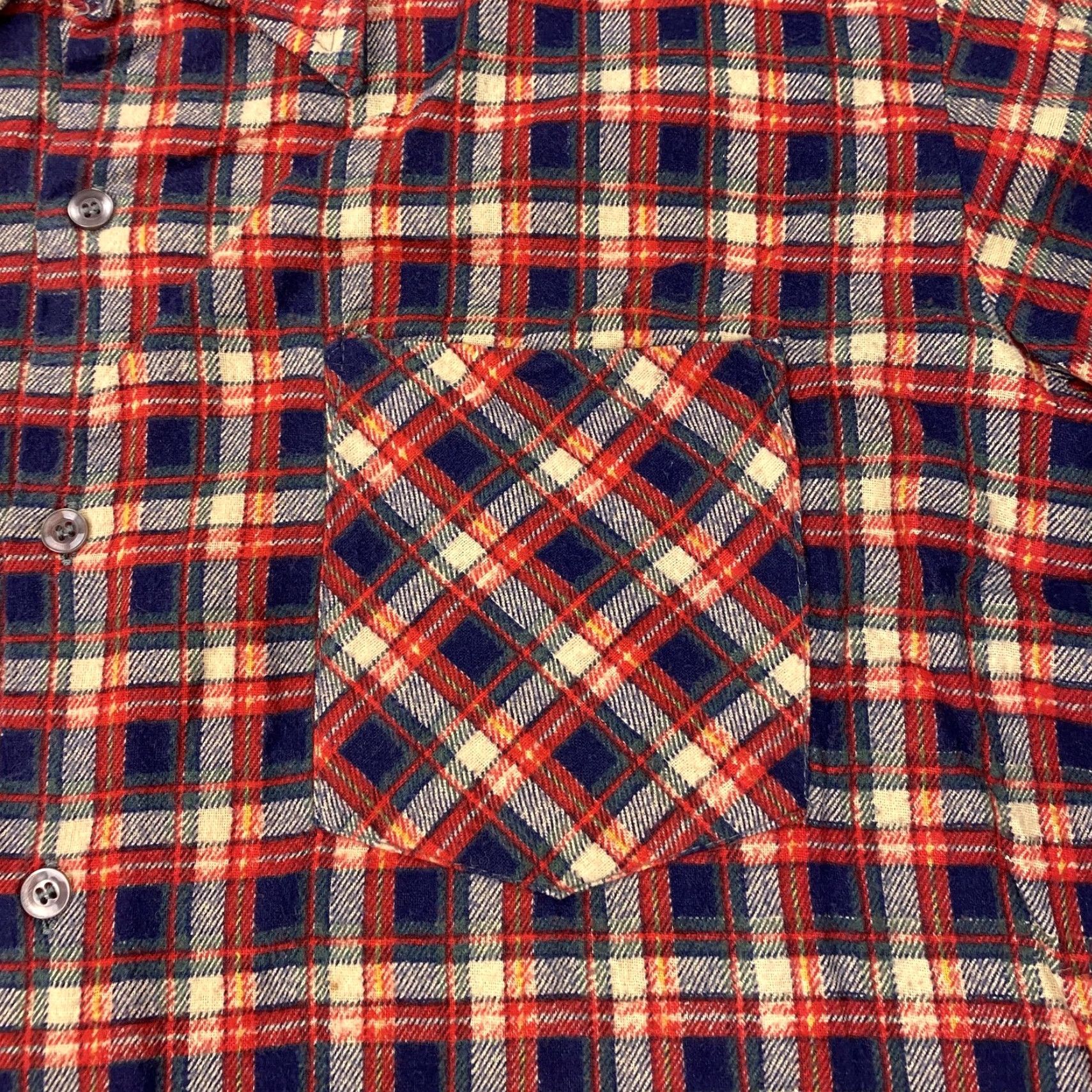 Fruit Of The Loom VINTAGE Fruit of the Loom Shirt Mens M Red Navy Plaid Flannel Button-Down 70s 80s Mens Size US M / EU 48-50 / 2 - 3 Thumbnail