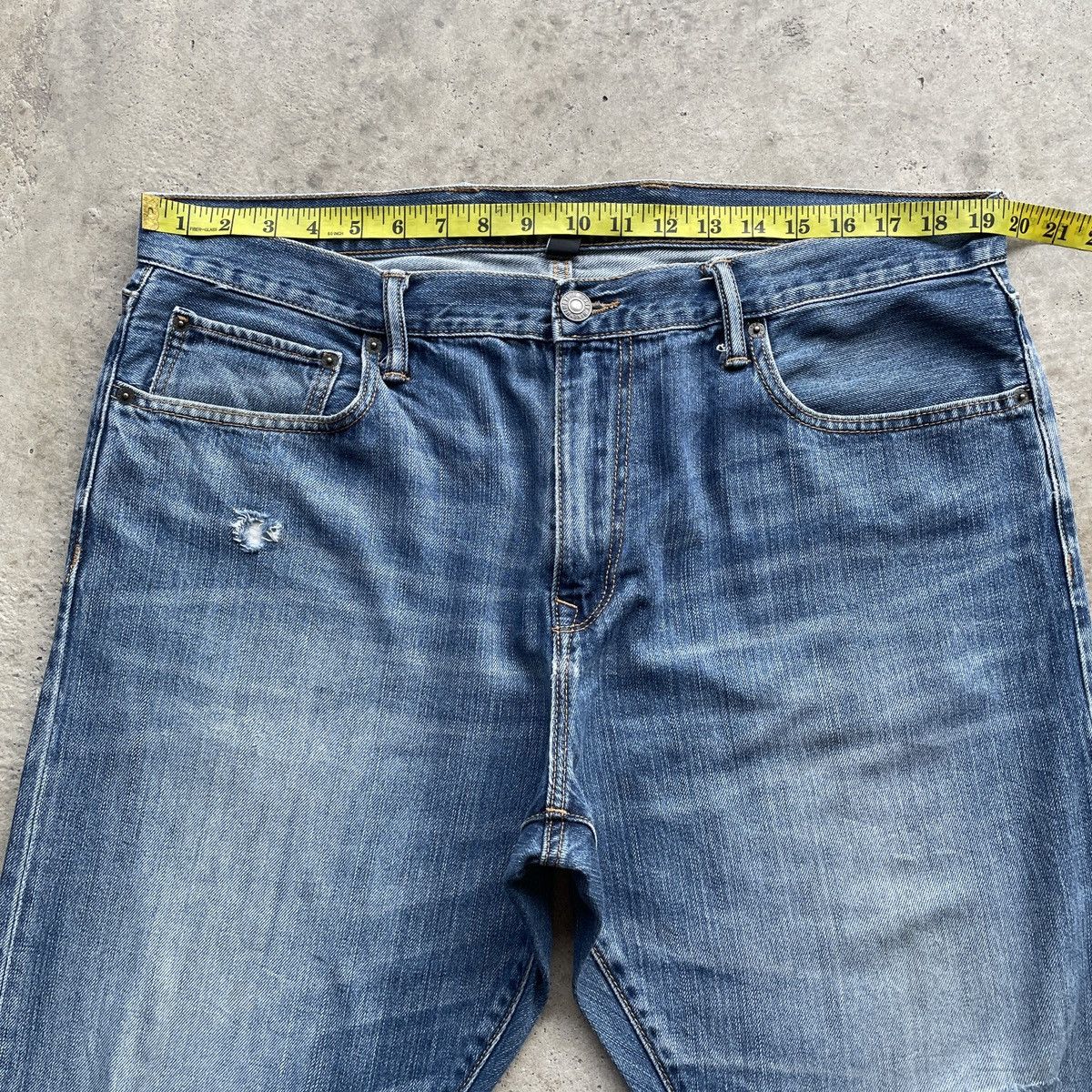 Gap Vintage Gap Distressed Denim Jeans Pants Faded W39 Size US 39 - 5 Thumbnail