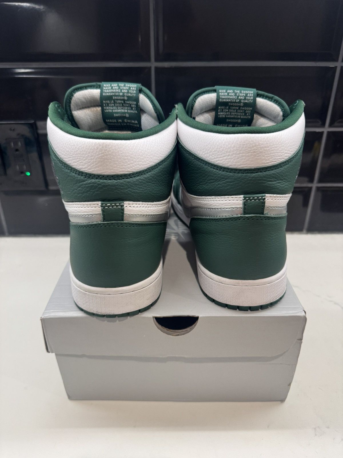 Nike Nike Air Jordan 1 High OG Gorge Green Sneakers – Size 13 Size US 13 / EU 46 - 7 Thumbnail