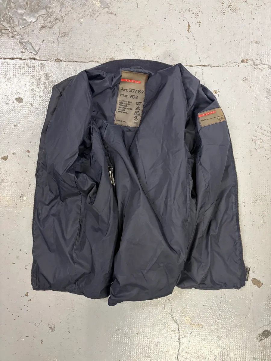 Prada 2000s Prada Linea Rossa Navy Nylon Logo Windbreaker Jacket Size US M / EU 48-50 / 2 - 7 Thumbnail