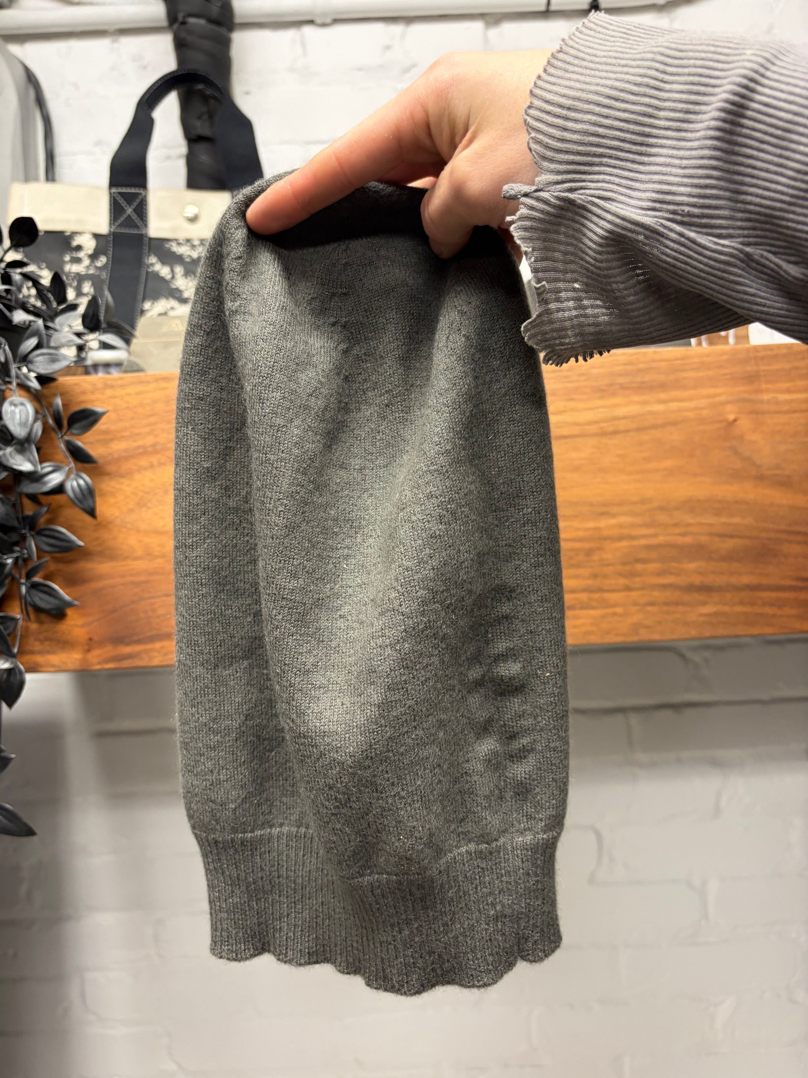 Rick Owens AW2018 Rick Owens ‘Sisyphus’ Dark Dust Ribbed Cashmere Beanie Size ONE SIZE - 1 Thumbnail