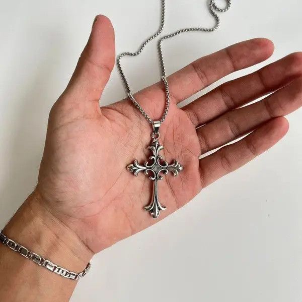 Jewelry Y2K 2000s grunge punk gothic emo cross pendant necklace Size ONE SIZE - 3 Thumbnail
