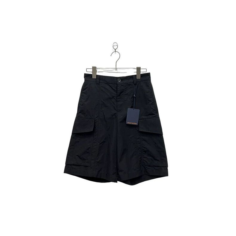 Louis Vuitton Louis Vuitton size US 46 FW23 Zippered Crepe Cargo Shorts Size US 30 / EU 46 - 2 Thumbnail