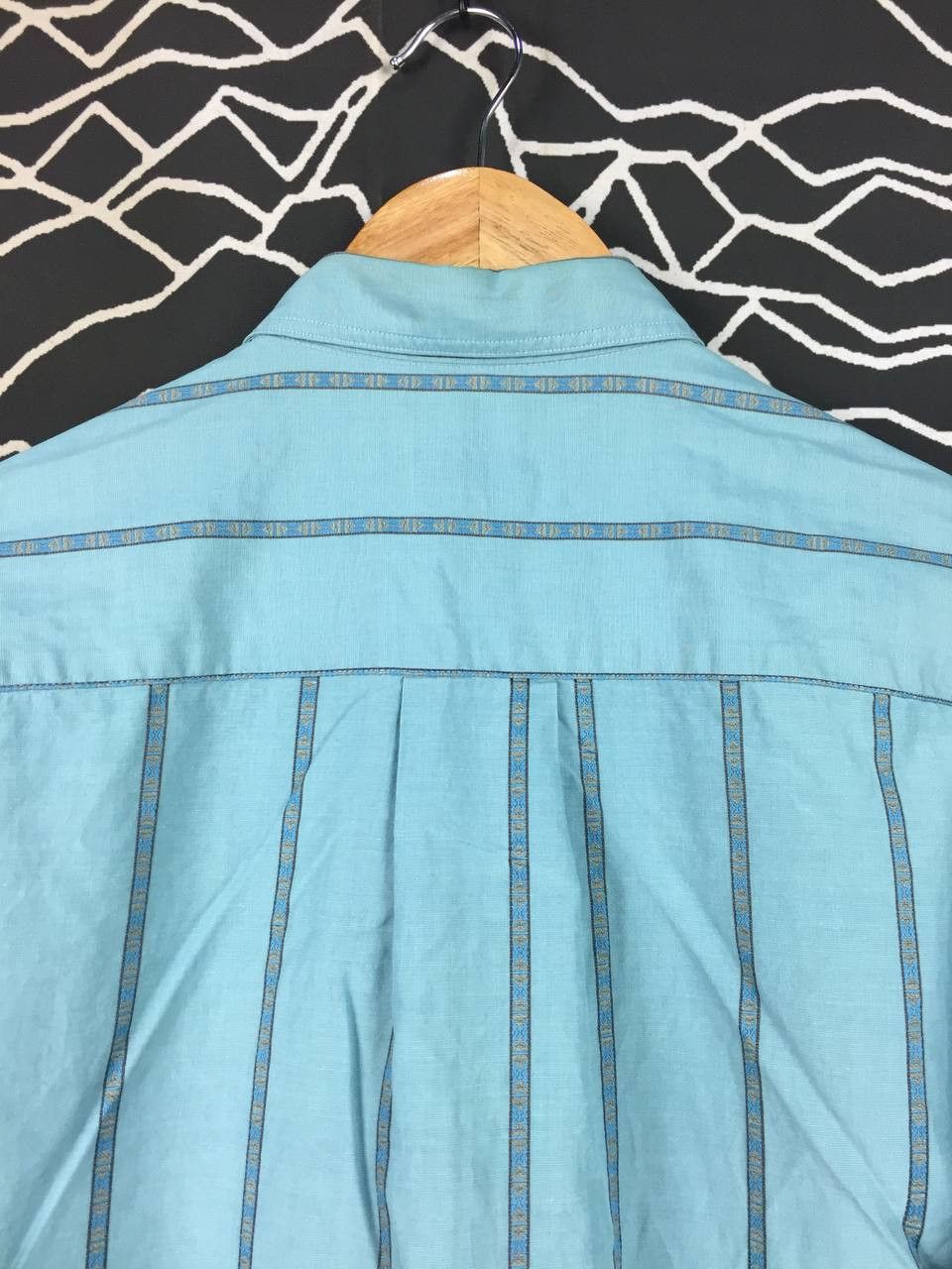 Trussardi Vtg Trussardi Aztec Geometric Stripe Button Up Shirt Size 3 Size US L / EU 52-54 / 3 - 7 Thumbnail