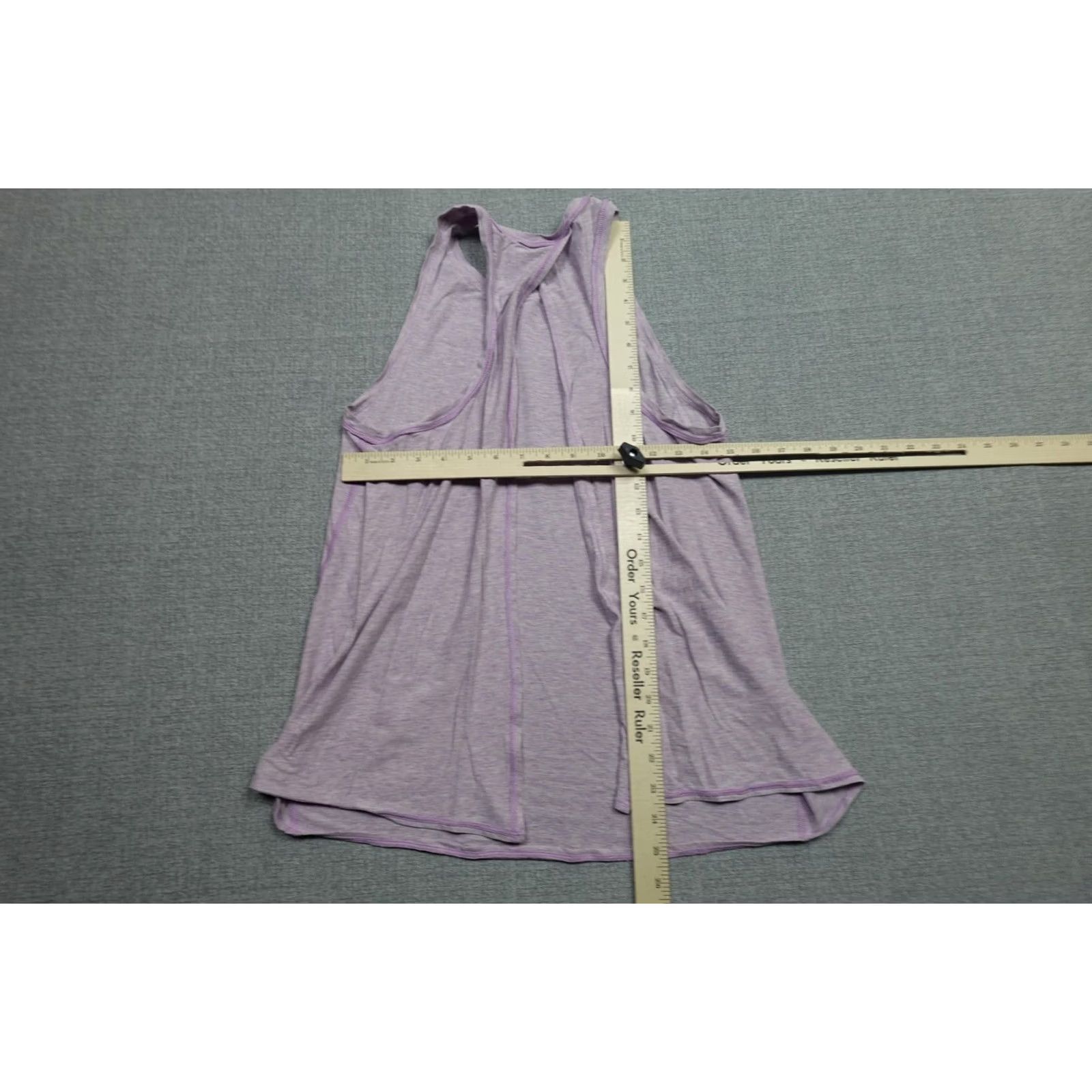 Lululemon Lululemon Tank Top Womens M Purple Racerback Lightweight Yoga Top Running Size M / US 6-8 / IT 42-44 - 4 Thumbnail