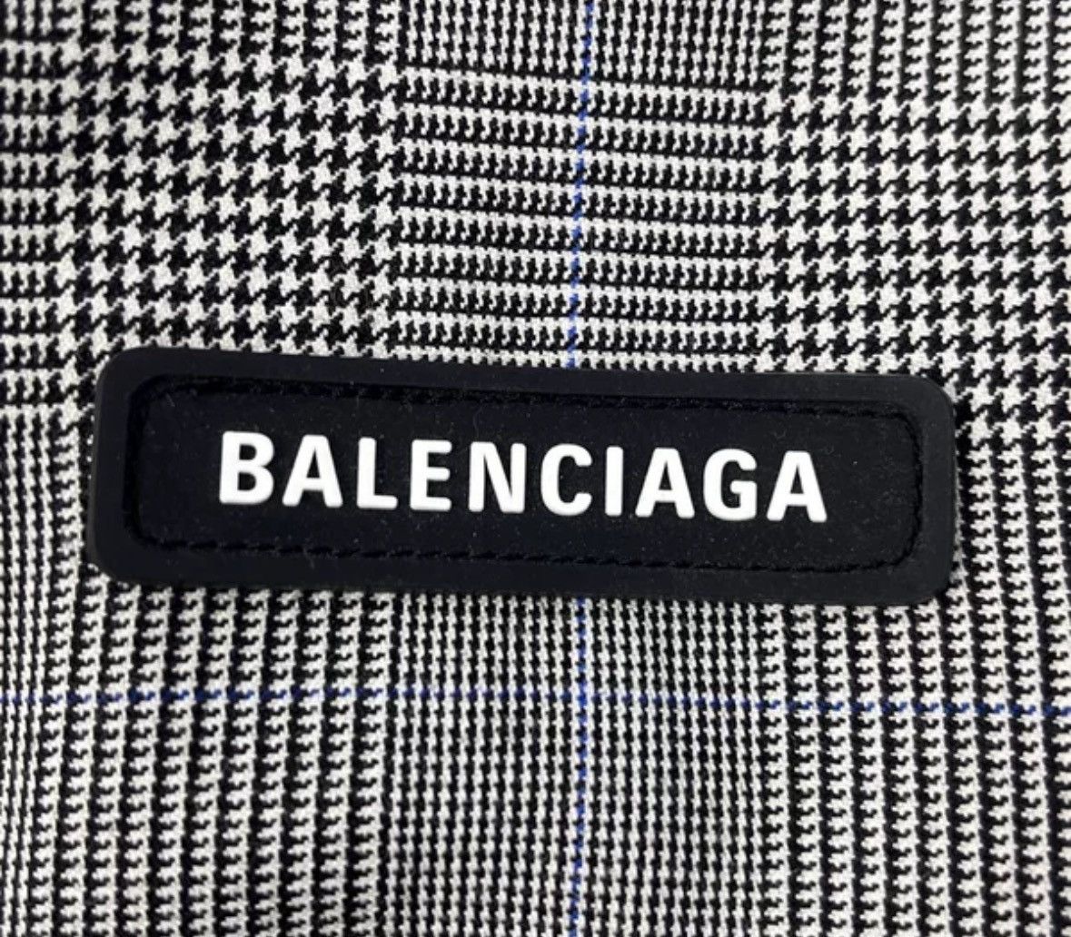 Balenciaga Balenciaga grey plaid classic logo wool thin blazer jacket Size US S / EU 44-46 / 1 - 6 Thumbnail