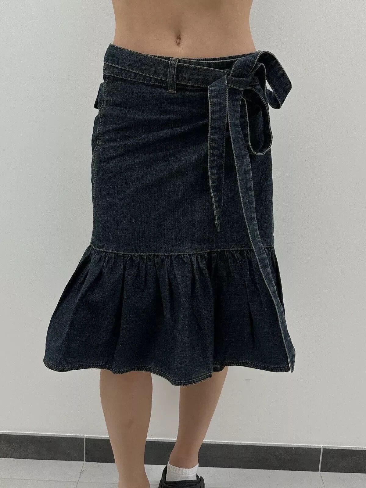 Baum und Pferdgarten Baum Und Pferdgarten Skirt Women Y2K Wrap Denim Ruffle Knee Size 26" / US 2 / IT 38 - 3 Thumbnail