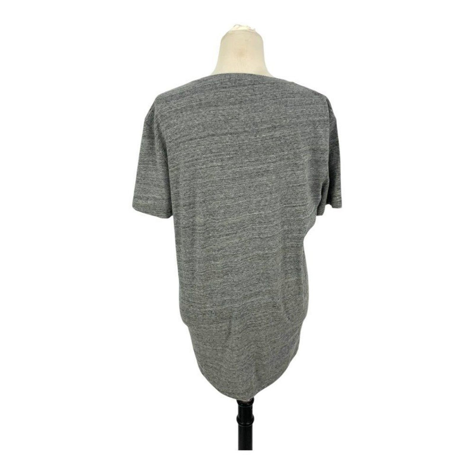 Marine Layer Marine Layer Short Sleeve V Neck T Shirt Gray Size Medium Size US M / EU 48-50 / 2 - 4 Thumbnail
