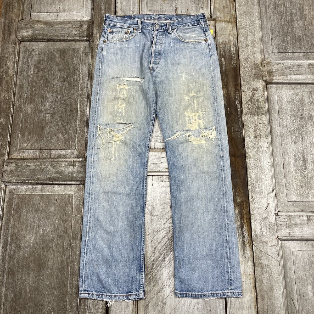 Levi's × Vintage Vintage Levis 501 Distressed Light Wash wc 377 Size US 31 - 1 Thumbnail