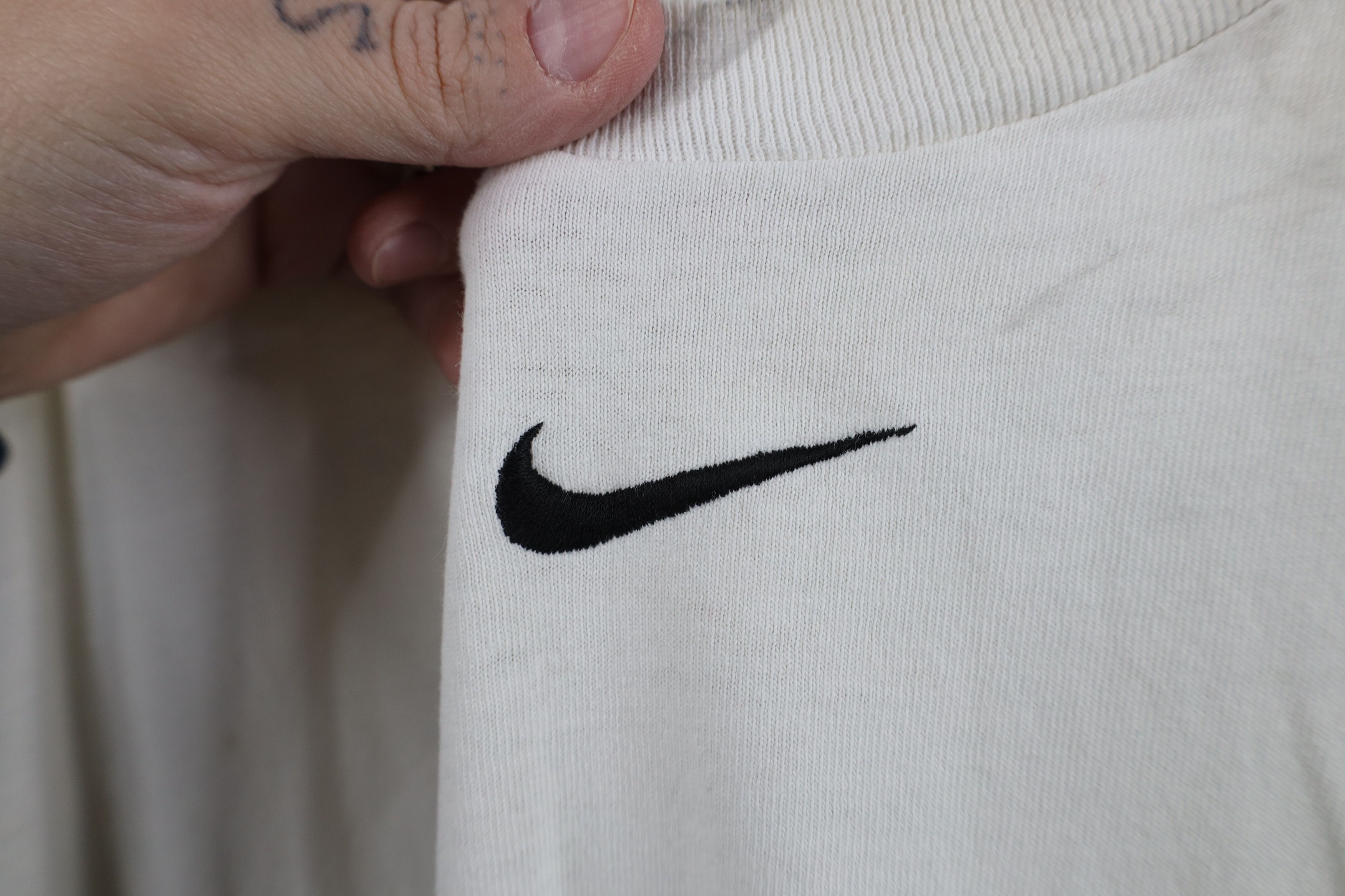 Nike Vintage 90s Nike Scott Center Swoosh Long Sleeve T-Shirt Size US L / EU 52-54 / 3 - 4 Thumbnail
