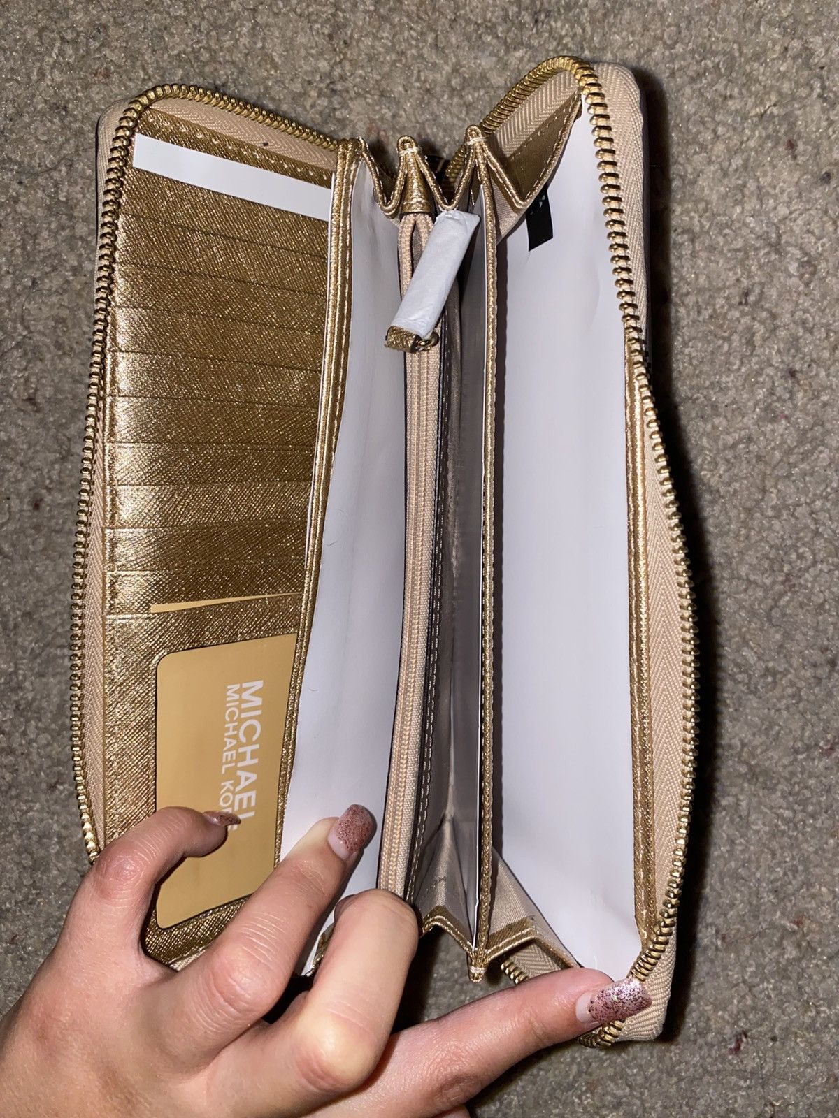 Michael Kors Michael Kors Gold Wristlet Wallet Size ONE SIZE - 5 Thumbnail