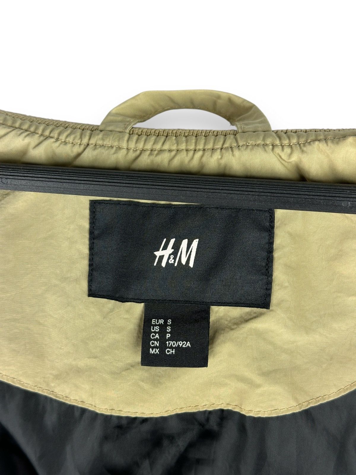 H&M × The Weeknd × XO H&M x The Weeknd XO Big Logo Beige Bomber Jacket Size US S / EU 44-46 / 1 - 16 Thumbnail