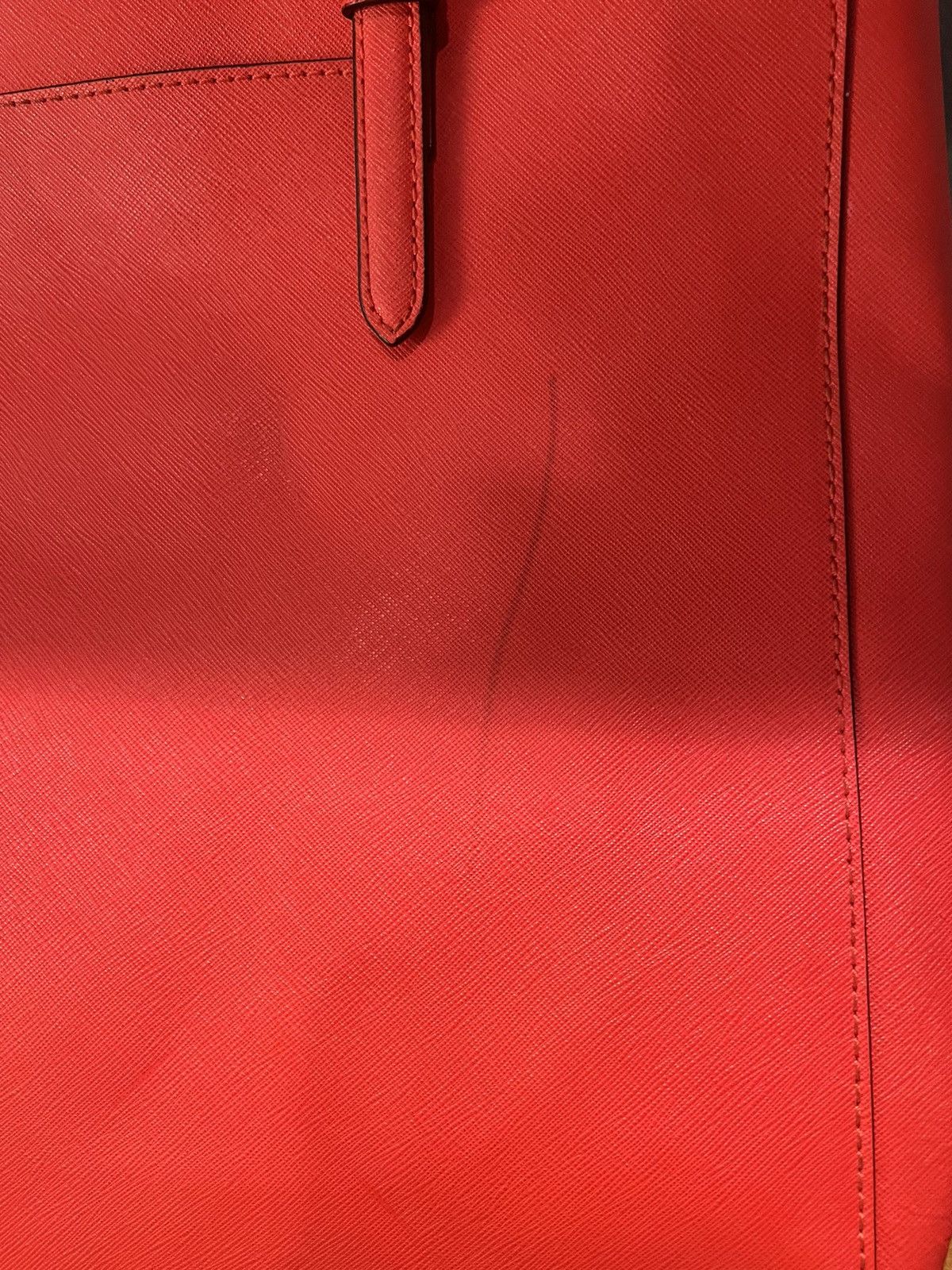 Michael Kors Michael Kors Saffiano Leather Bag Size ONE SIZE - 6 Thumbnail