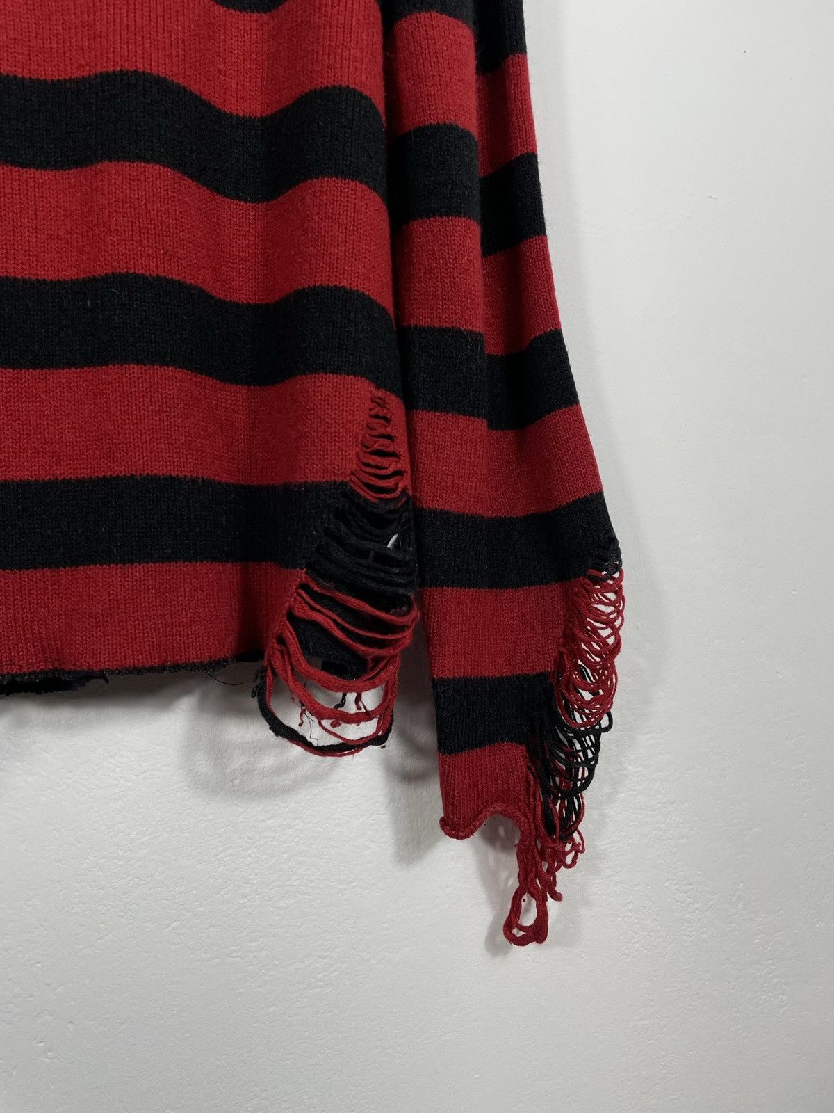Band Tees × Killstar × Marilyn Manson MARLYN MANSON KILLSTAR STRIPED SWEATER FABRIC DISTRESSED Size US M / EU 48-50 / 2 - 6 Thumbnail