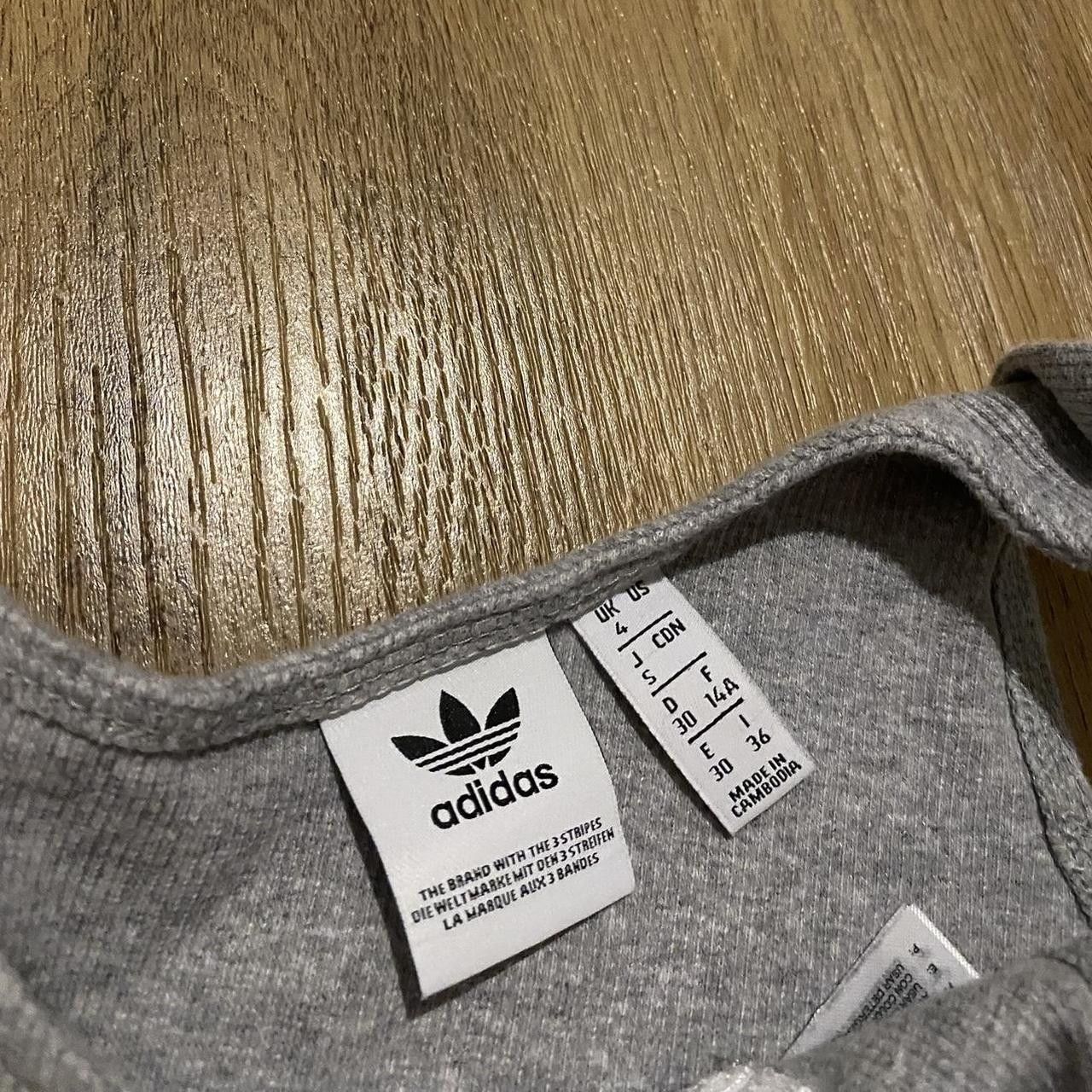 Adidas Grey Adidas crop top #activewear Streetwear Size US M / EU 48-50 / 2 - 4 Thumbnail