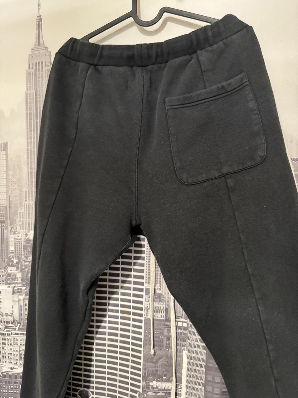 Fear of God 🔥Fear of God Essentials FW18 Stripe Sweatpants SZ Med Black Size US 33 - 7 Thumbnail