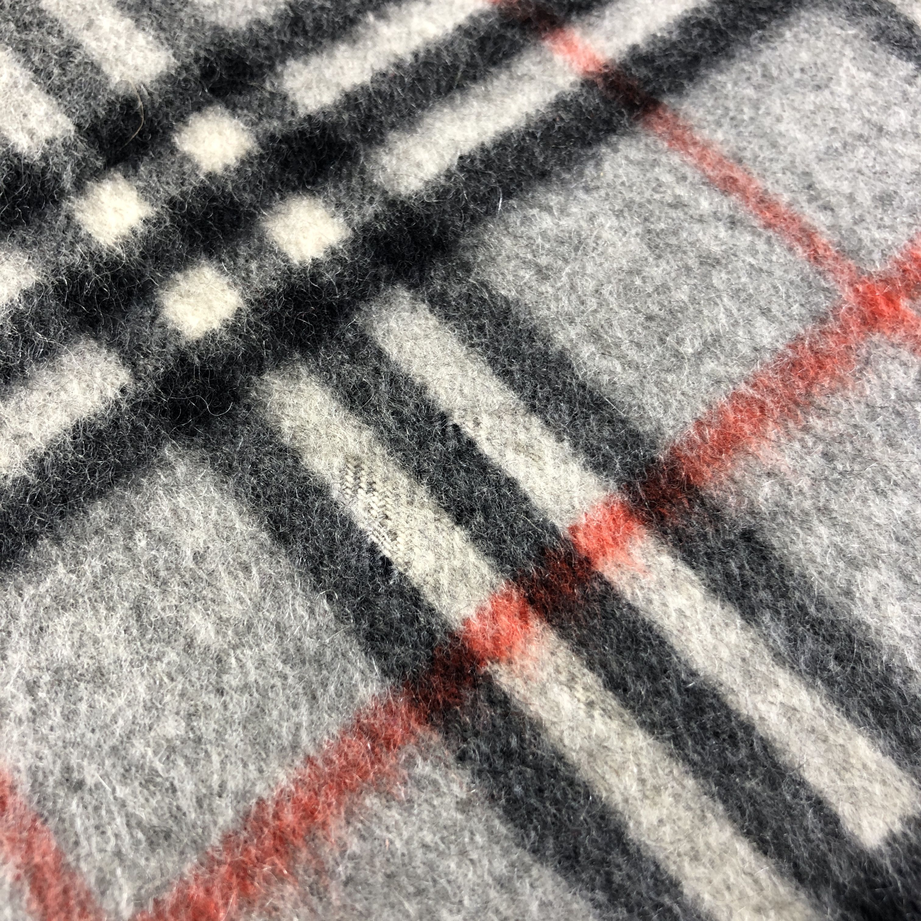 Burberry Burberry Nova Check Cashmere Scarf Muffler V2690 Size ONE SIZE - 8 Thumbnail