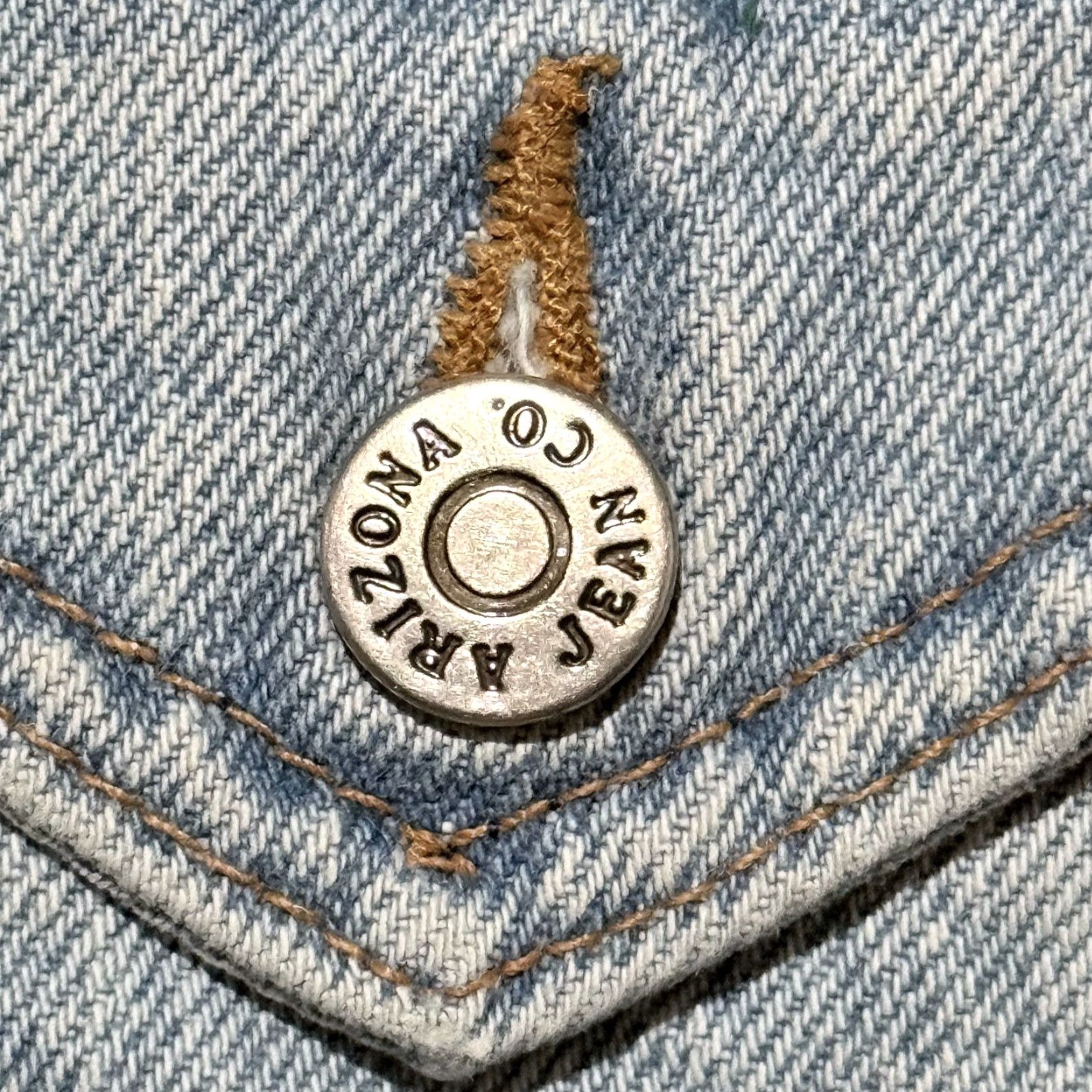 Vintage VINTAGE Arizona Jeans Co Trucker Jacket Blue Light Wash Denim USA Made - Medium Size US 31 - 6 Thumbnail