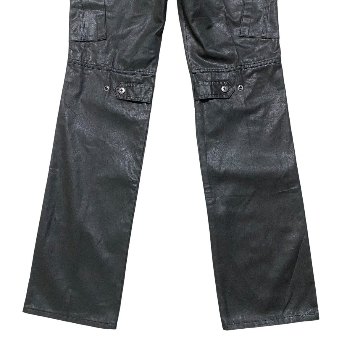 5351 POUR LES HOMMES 5351 Pour Les Hommes Black Waxed Cargo Pants Size US 30 / EU 46 - 16 Thumbnail