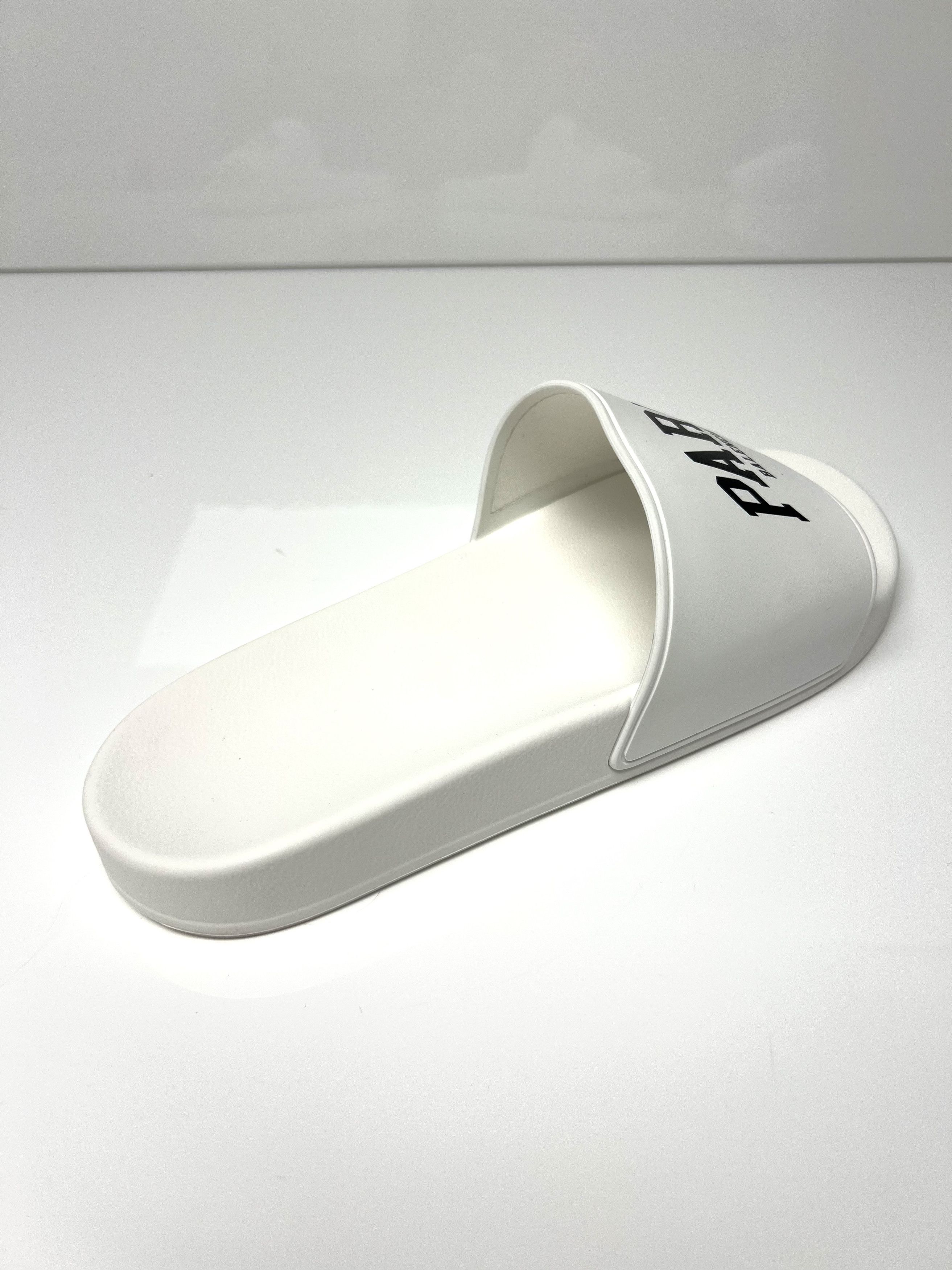 Balenciaga NEW, BALENCIAGA W/ LOGO DESIGN MENS RUBBER SLIDES Size US 12 / EU 45 - 7 Thumbnail